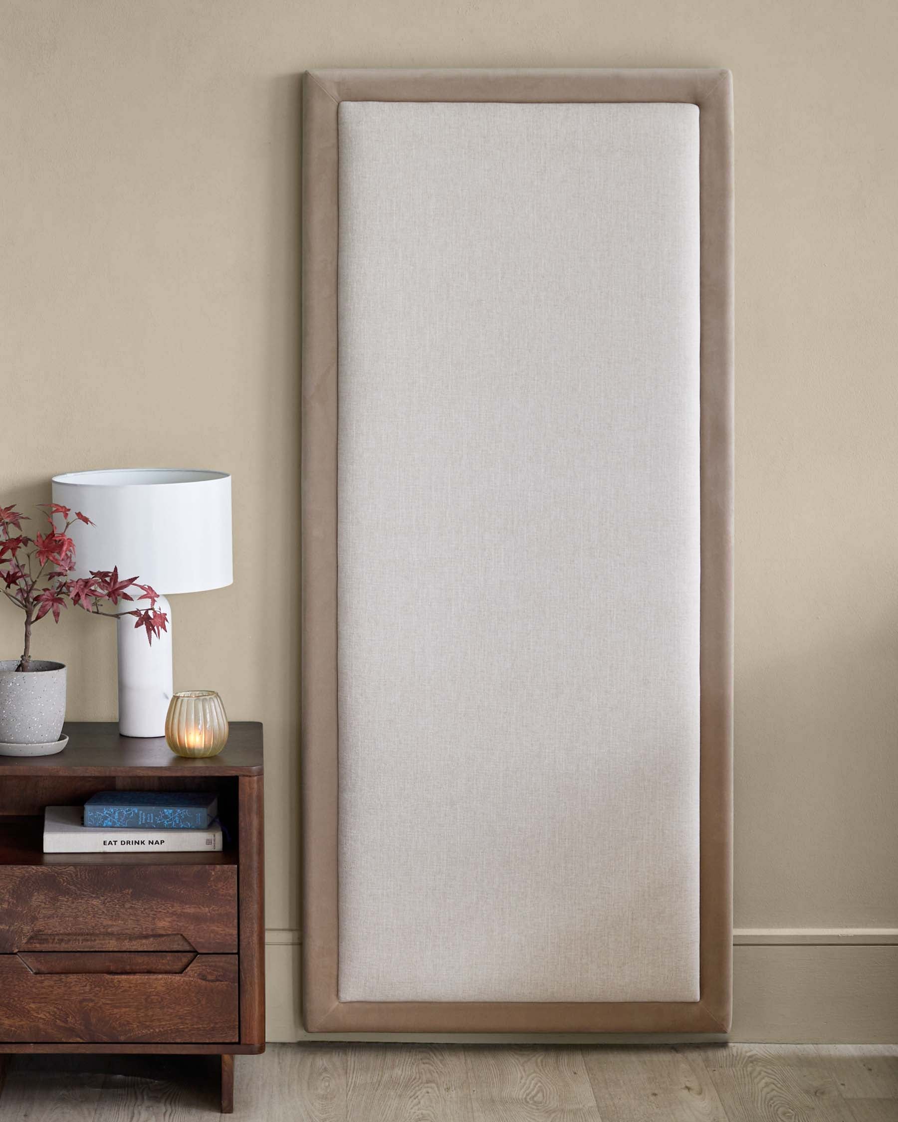 Tête de lit à grand panneau Penelope Champagne en matériau mixte naturel