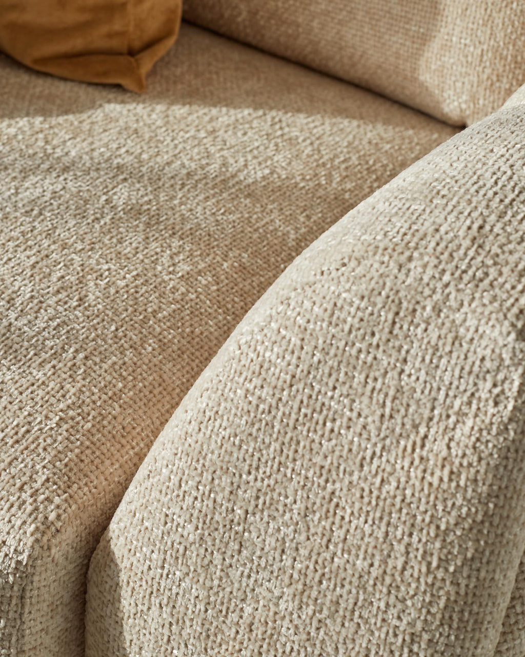 Canapé 3 places Genevieve en tissu naturel tressé avec pieds en bois