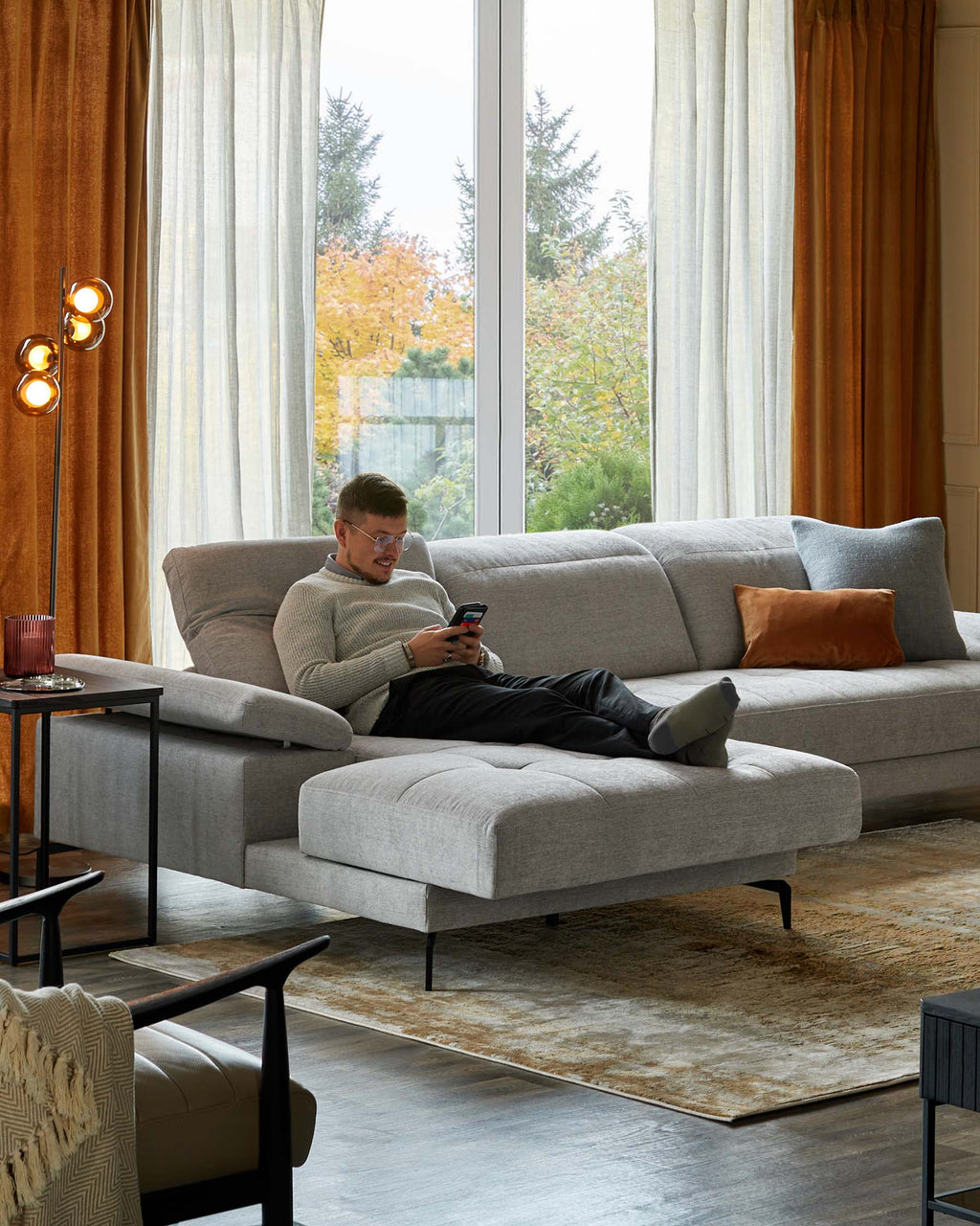 Canapé d'angle gauche Donella en chenille gris clair