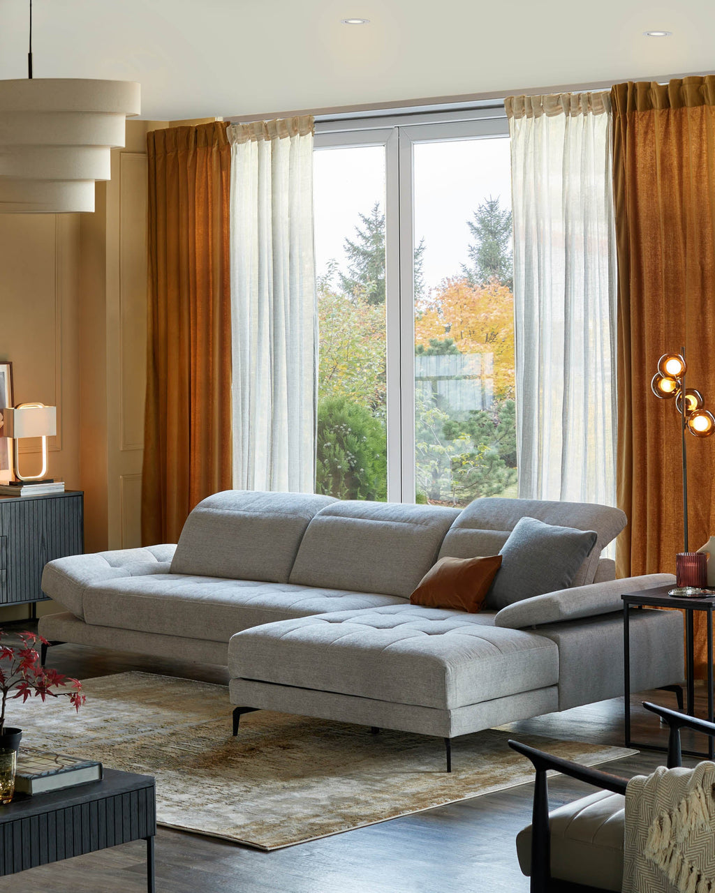 Canapé d'angle droit Donella en chenille gris clair