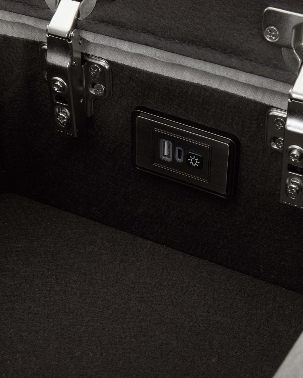 Canapé 3 places inclinable Kenzie en tissu gris clair avec console