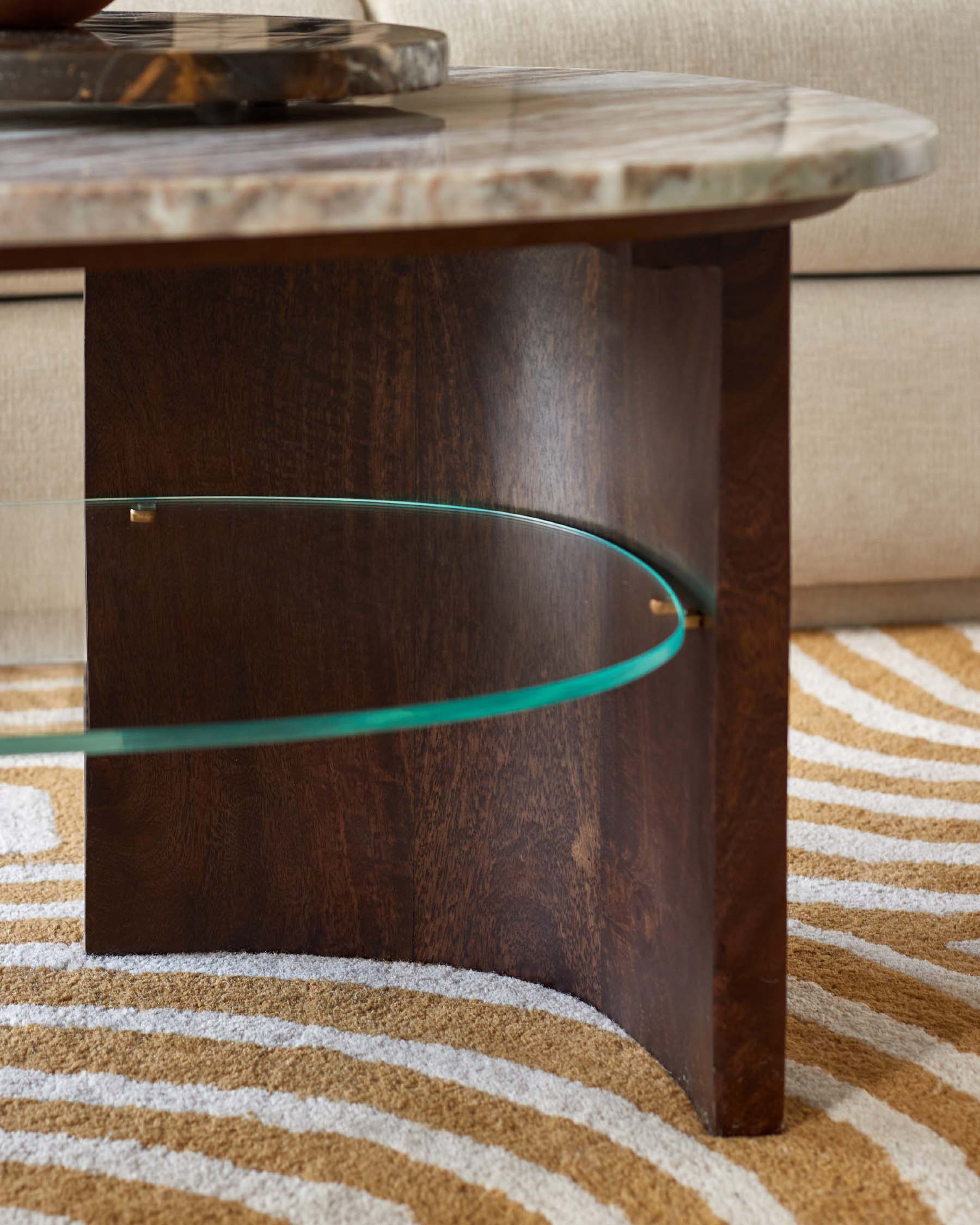 Table basse Adalynn en bois foncé, marbre de Toronto et bois de manguier