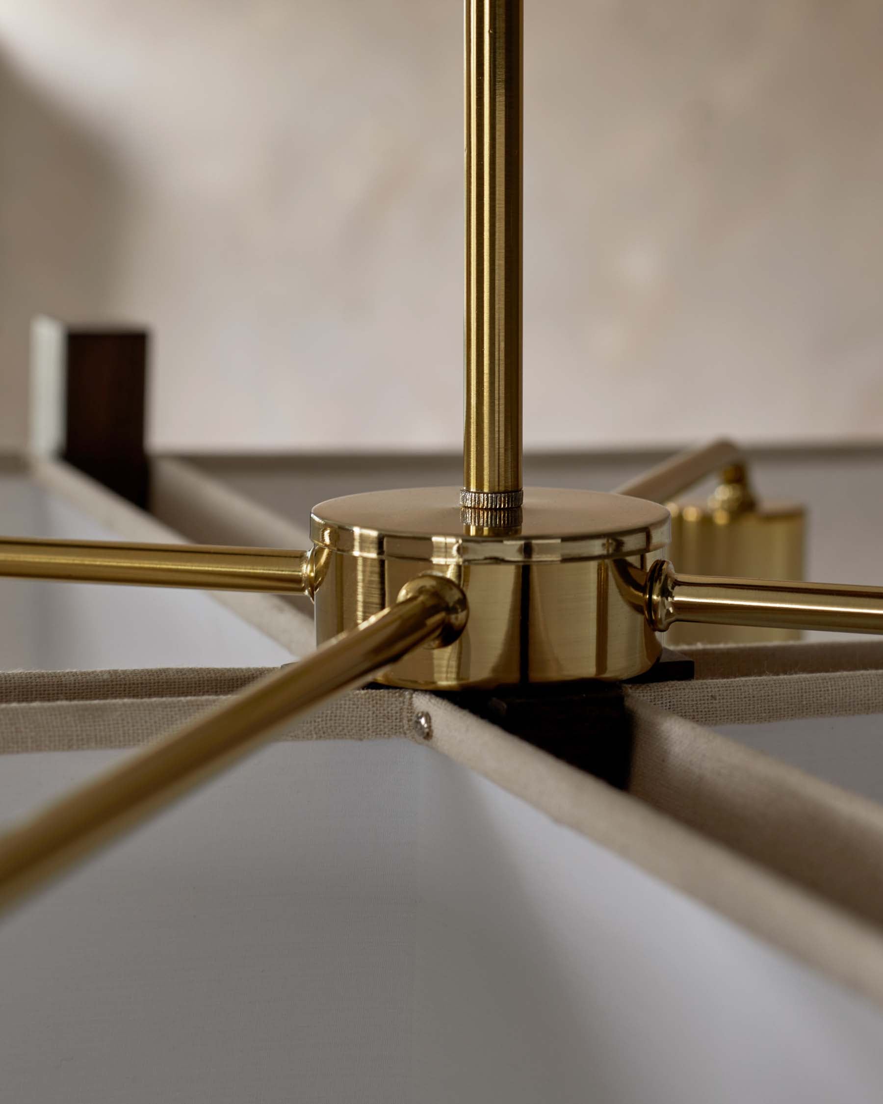 Suspension Addison en lin naturel à 4 lumières réglables