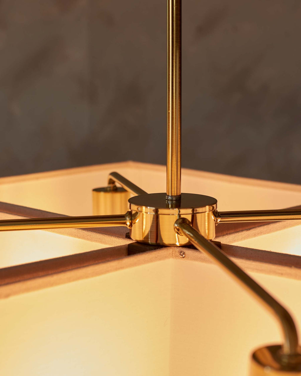 Suspension Addison en lin naturel à 4 lumières réglables