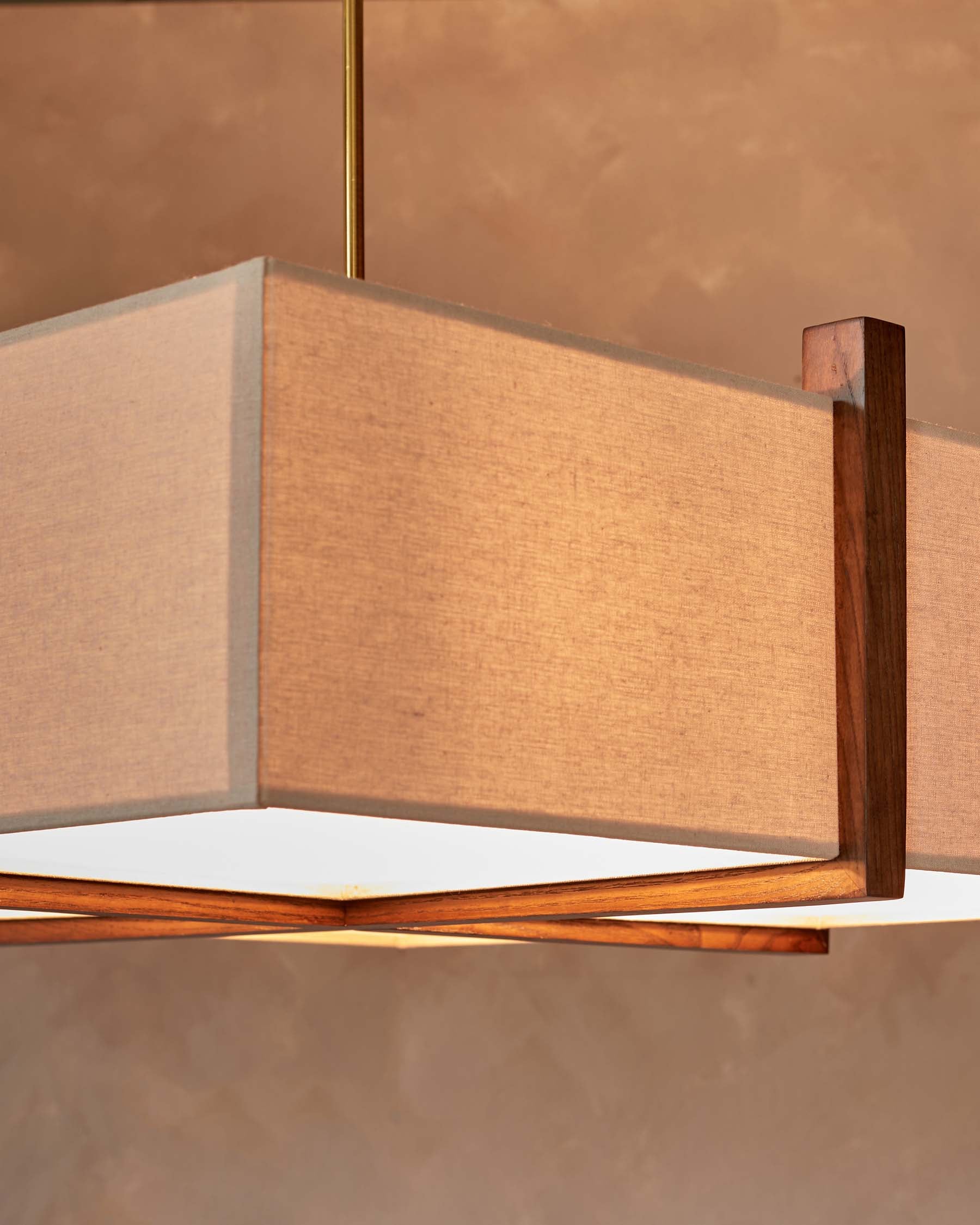 Suspension Addison en lin naturel à 4 lumières réglables