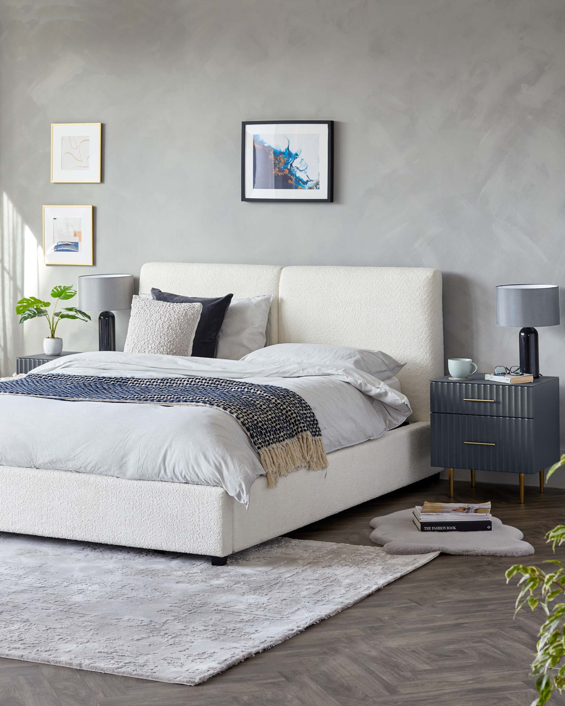 Lampe de table Louis en marbre noir avec abat-jour gris clair