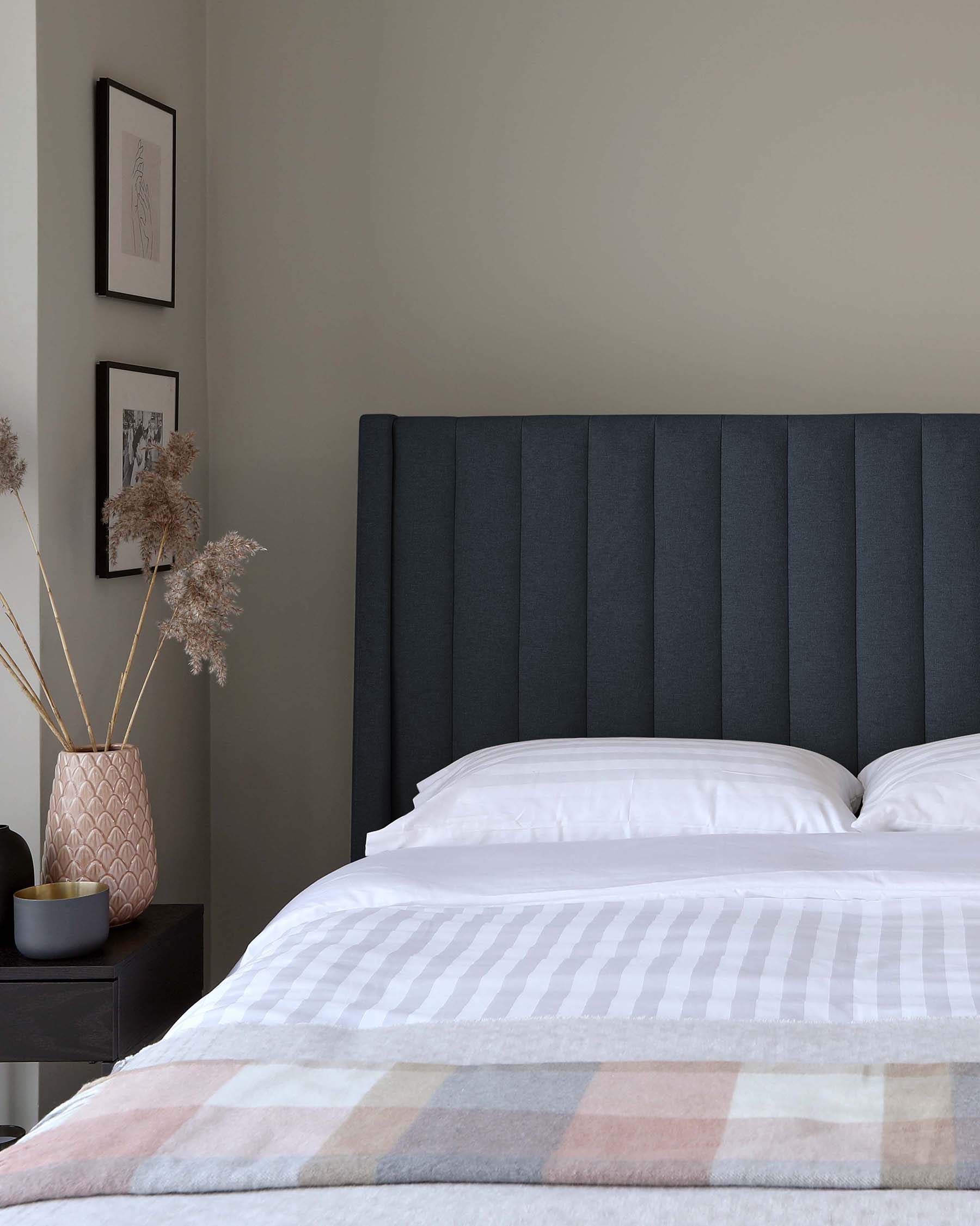 Lit coffre double en tissu bleu marine Amalfi