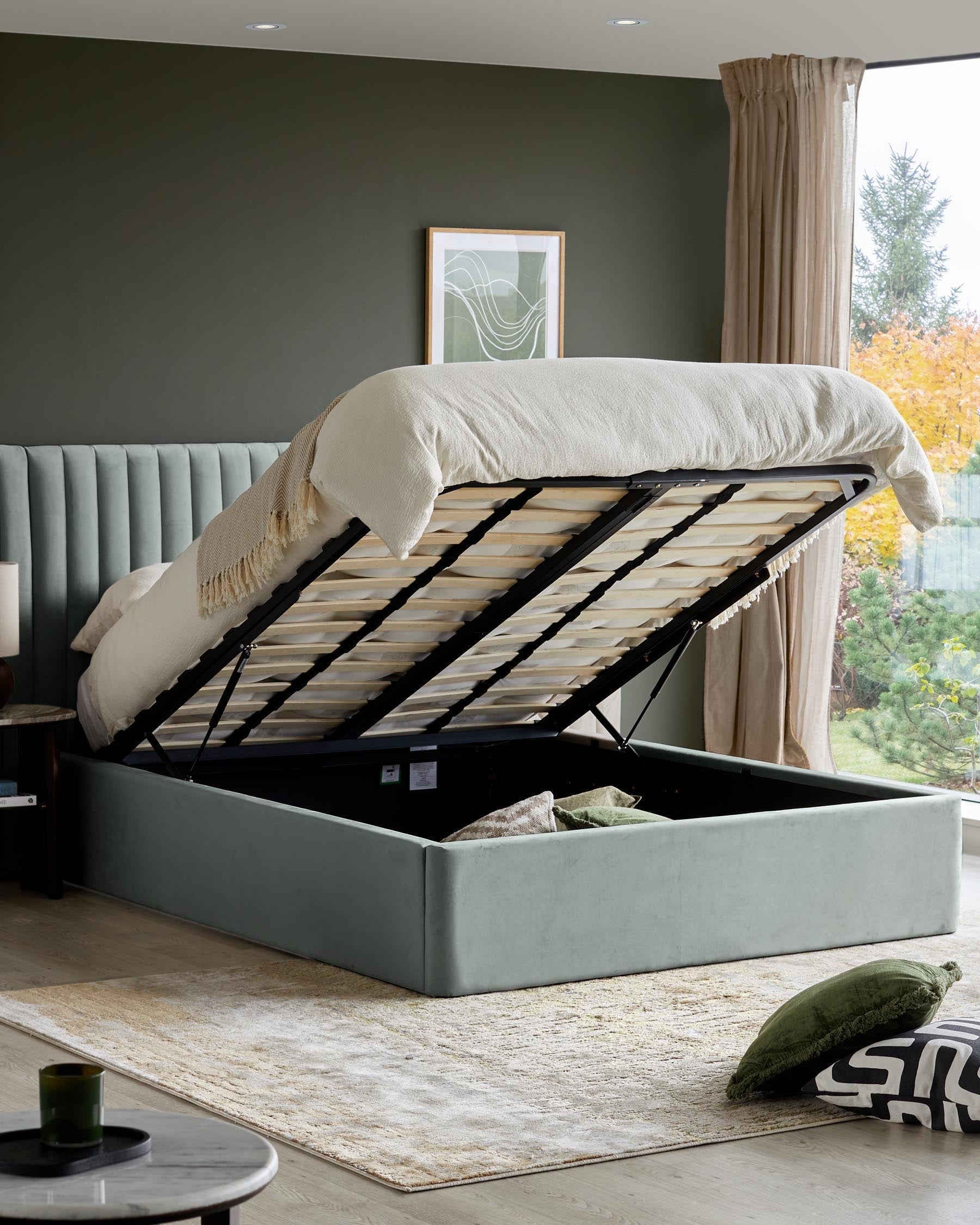 Lit coffre super king en velours vert sauge Amalfi Luxe avec coffre