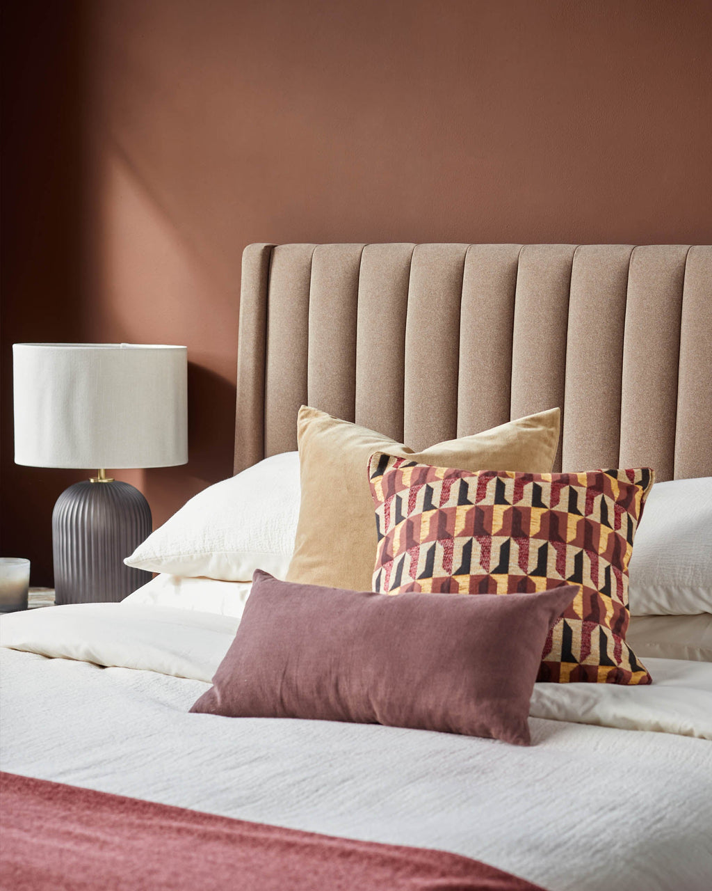 Lit coffre double en tissu moka Amalfi