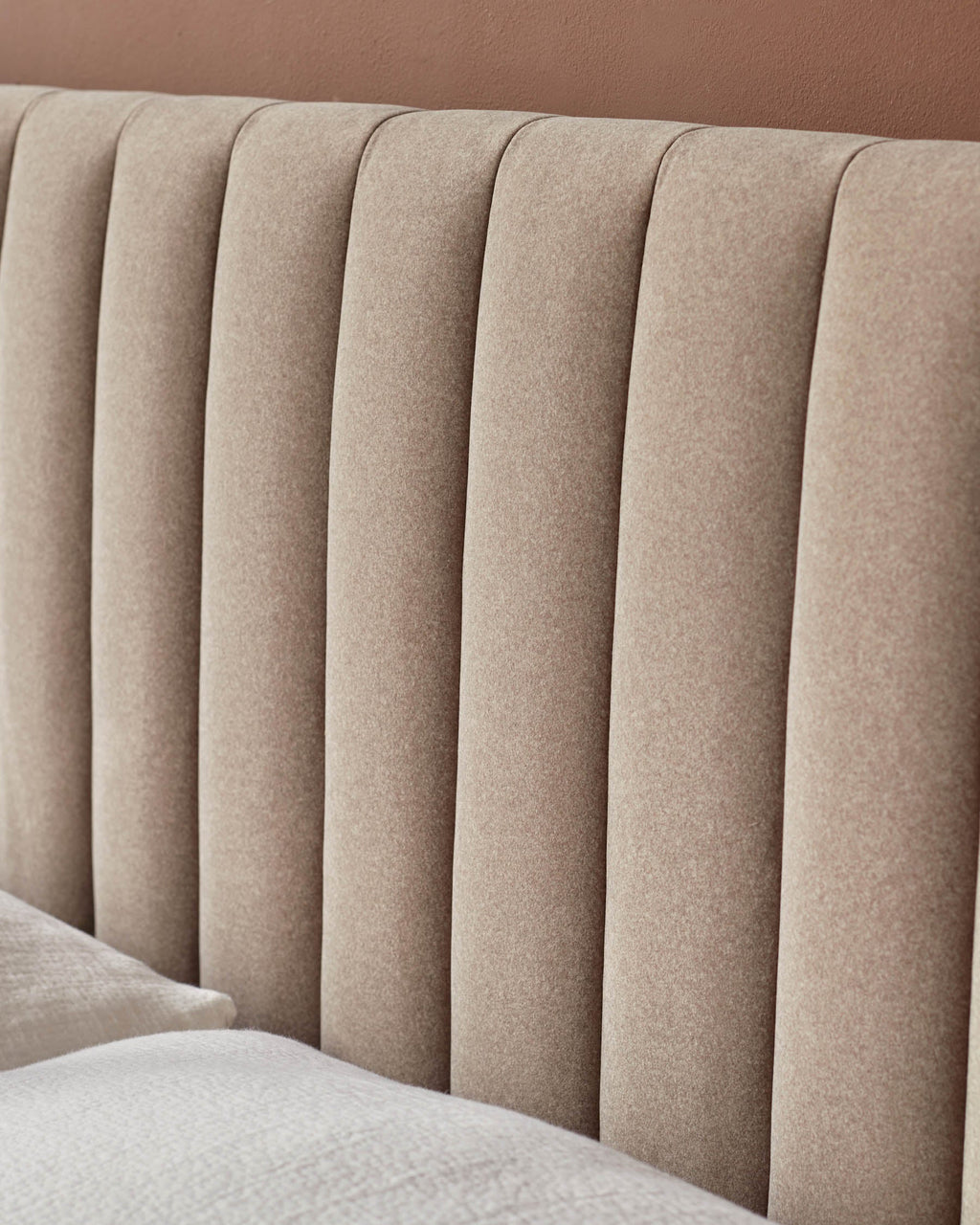 Lit coffre super king en tissu moka Amalfi