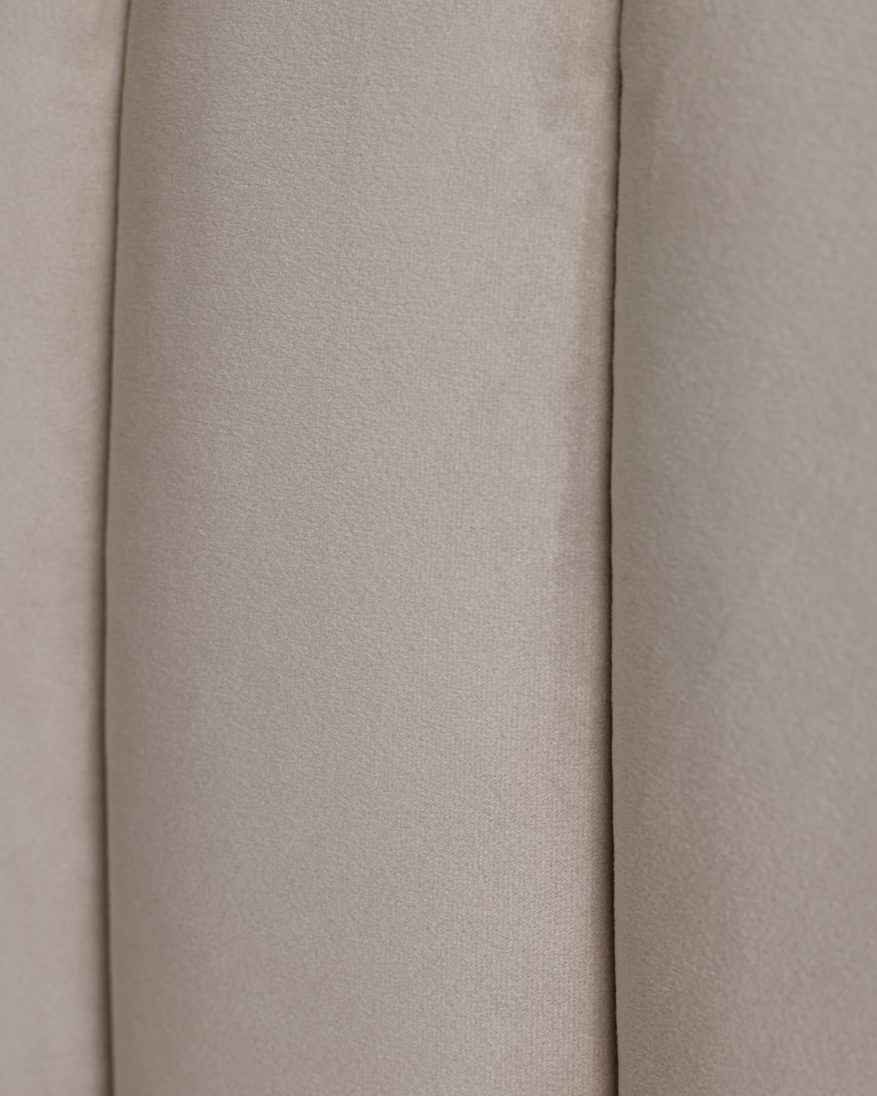 Lit coffre ottoman Amalfi Luxe en velours champagne, taille super king