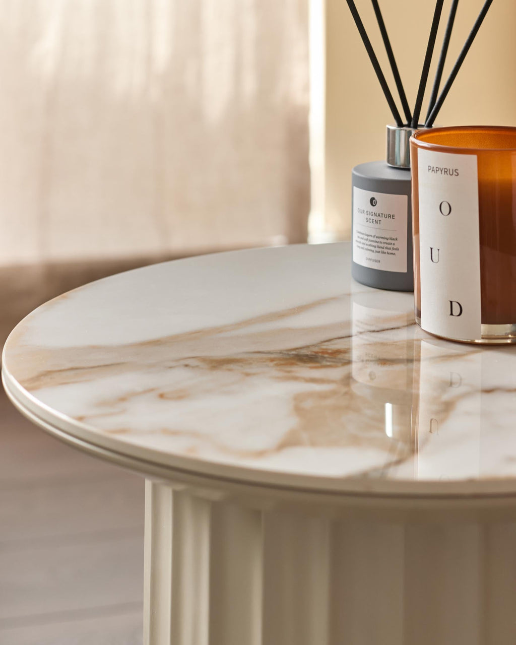 Ensemble table basse et table d'appoint en céramique naturelle Austin