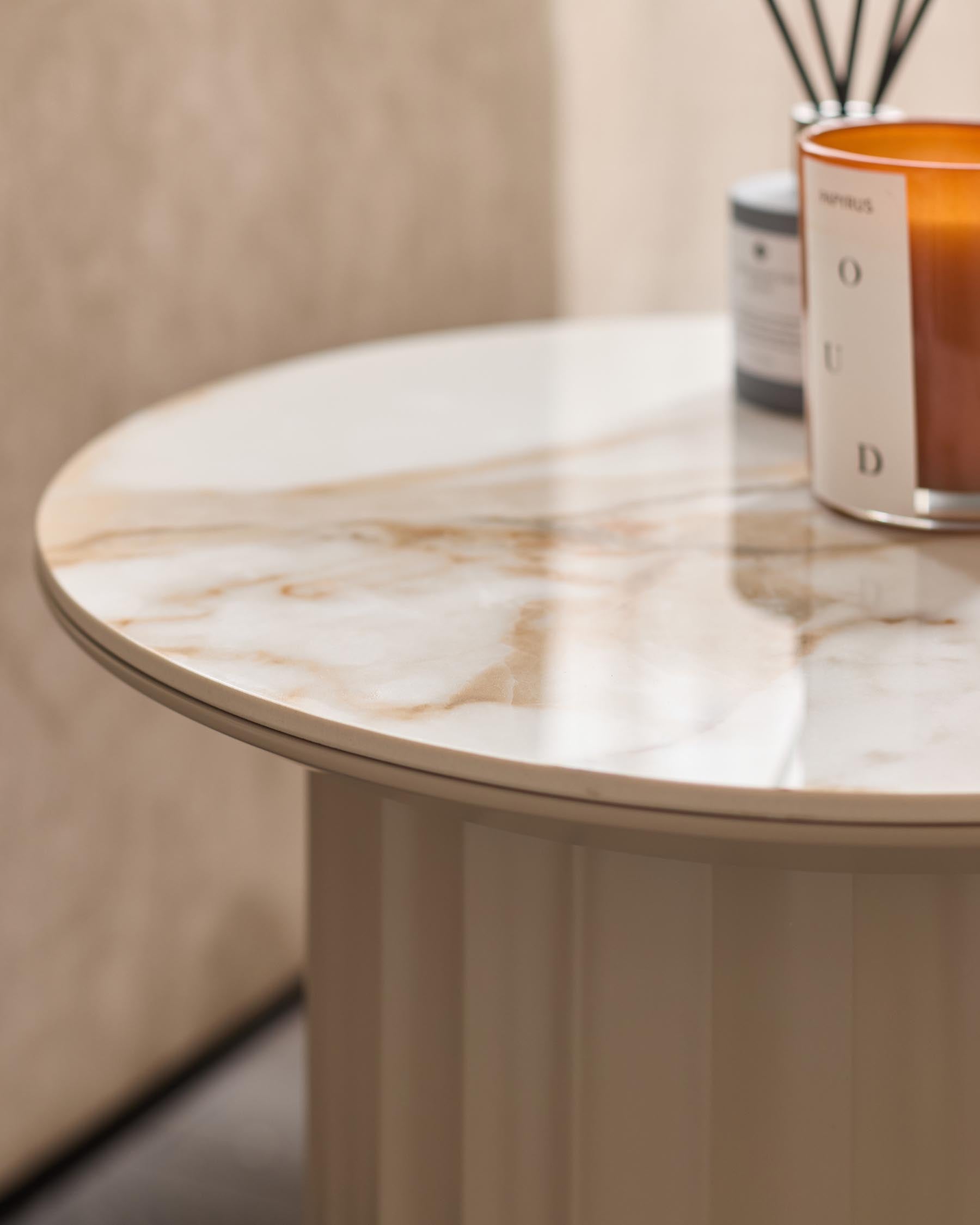 Table d'appoint en céramique naturelle Austin