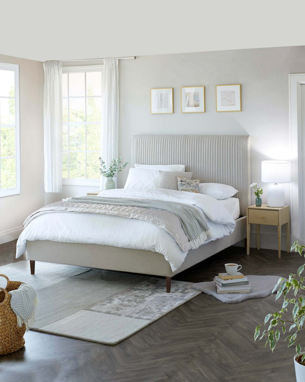 Lit coffre coffre Avery en tissu crème, format king size