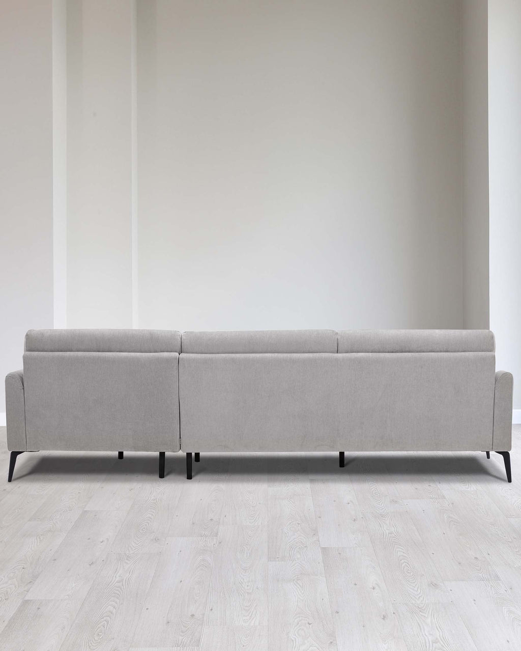 Canapé d'angle droit Brooks en tissu gris clair avec méridienne