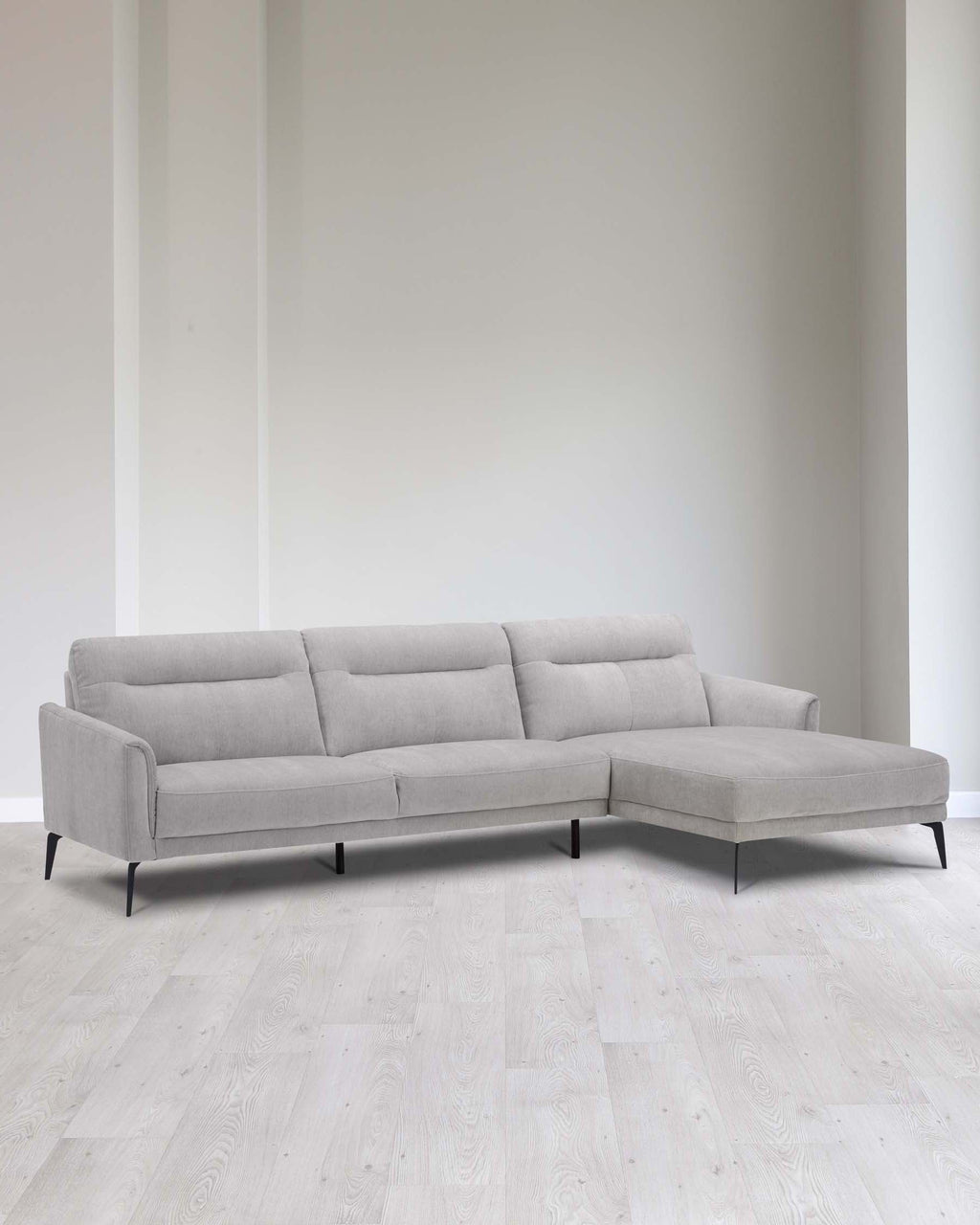 Canapé d'angle droit Brooks en tissu gris clair avec méridienne