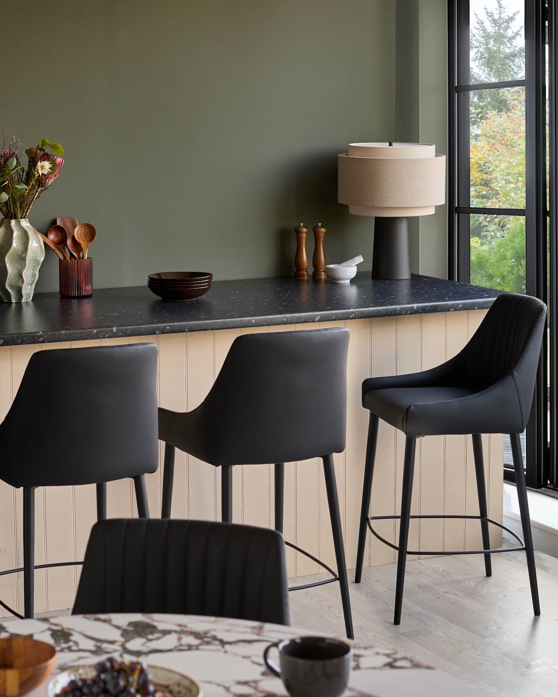 Tabouret de bar Blakely en similicuir noir