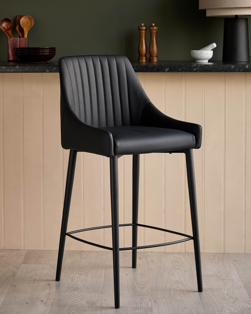 Tabouret de bar Blakely en similicuir noir