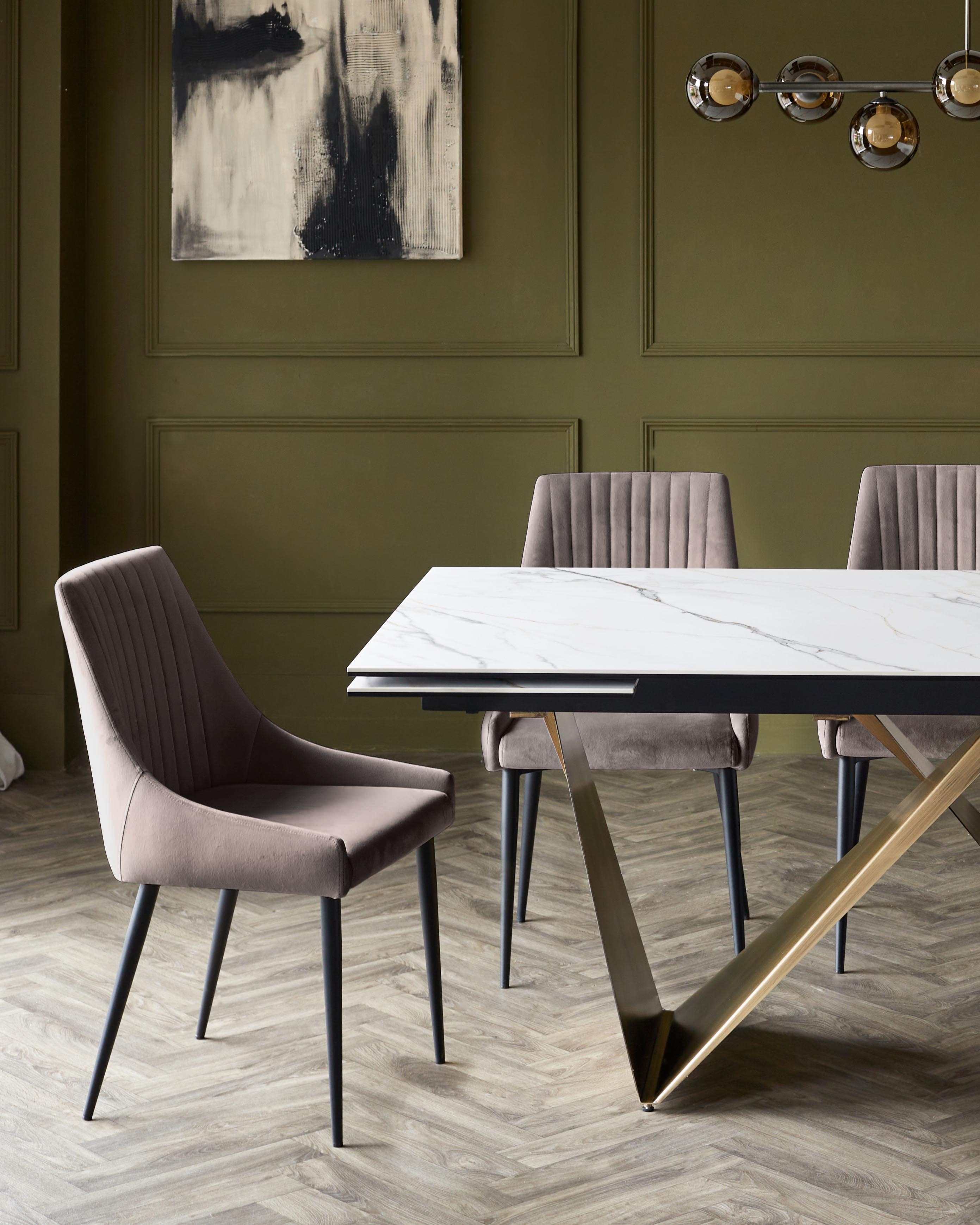 Chaise de salle à manger Blakely en velours moka