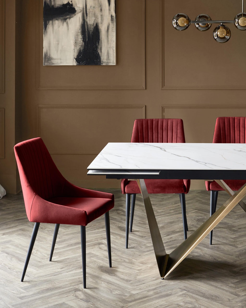 Chaise de salle à manger Blakely en velours rouge caramel