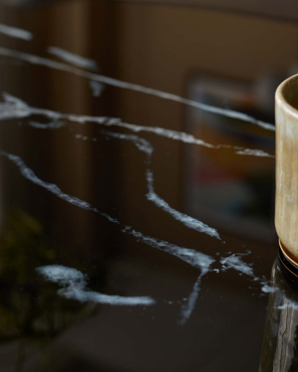 Table basse en céramique noire Brixton