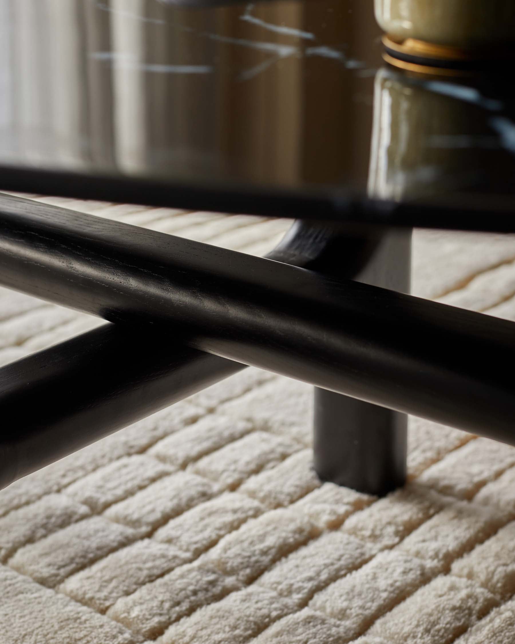 Table basse en céramique noire Brixton