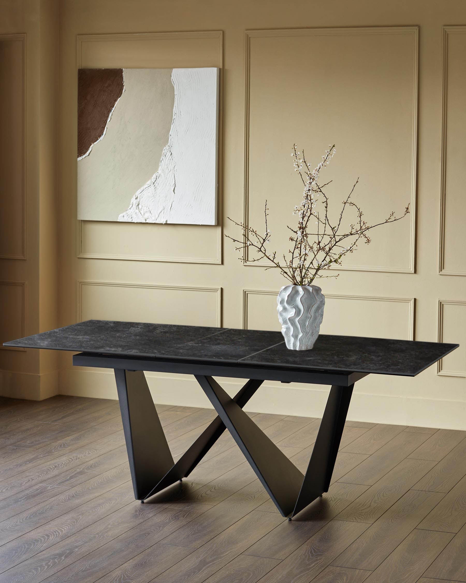 Table de salle à manger extensible Calenzano en céramique gris foncé, 6 à 8 places