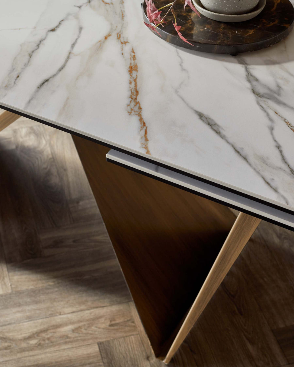 Table de salle à manger extensible Calenzano en céramique naturelle, 8 à 10 places