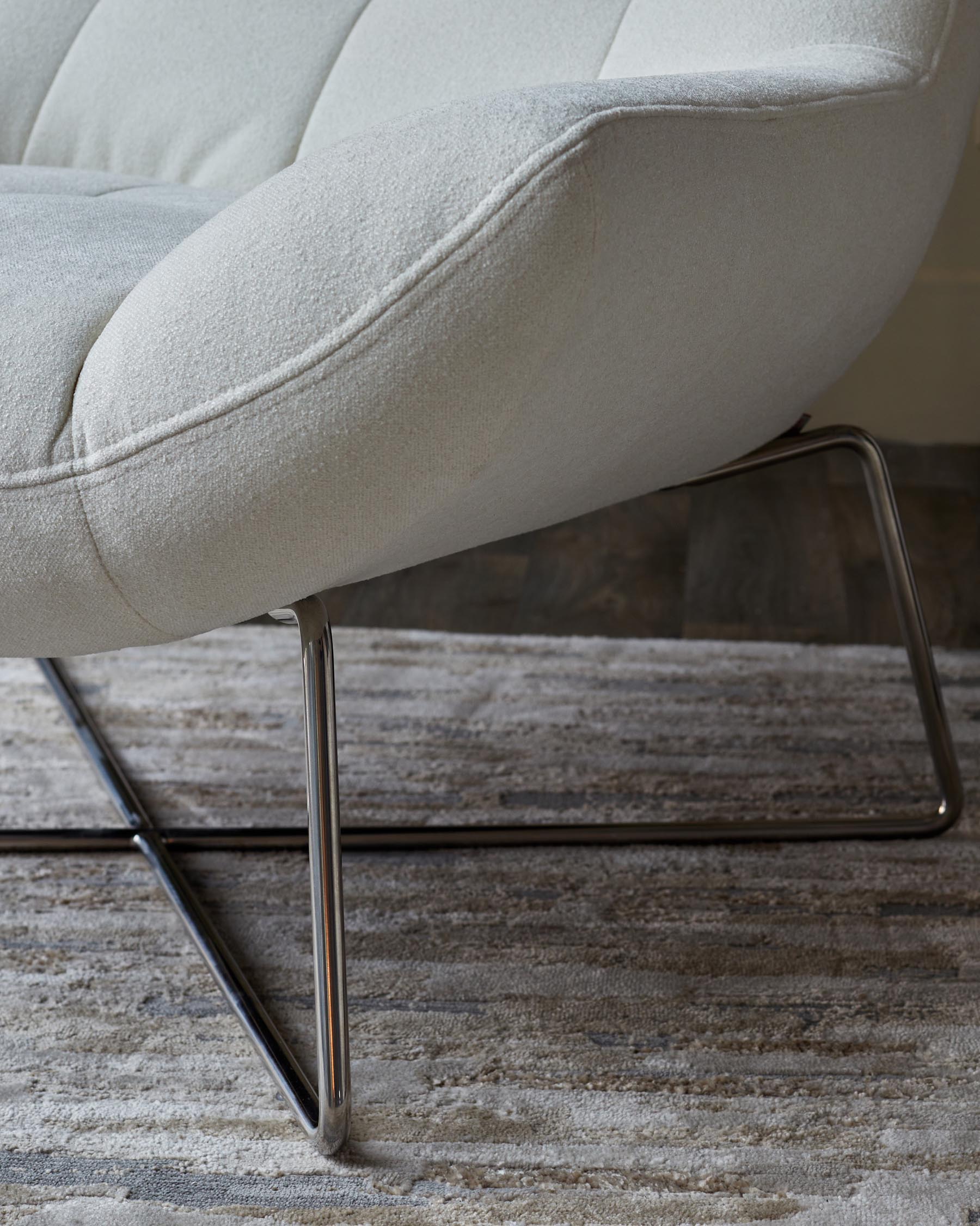 Fauteuil d'appoint Canio en boucle ivoire