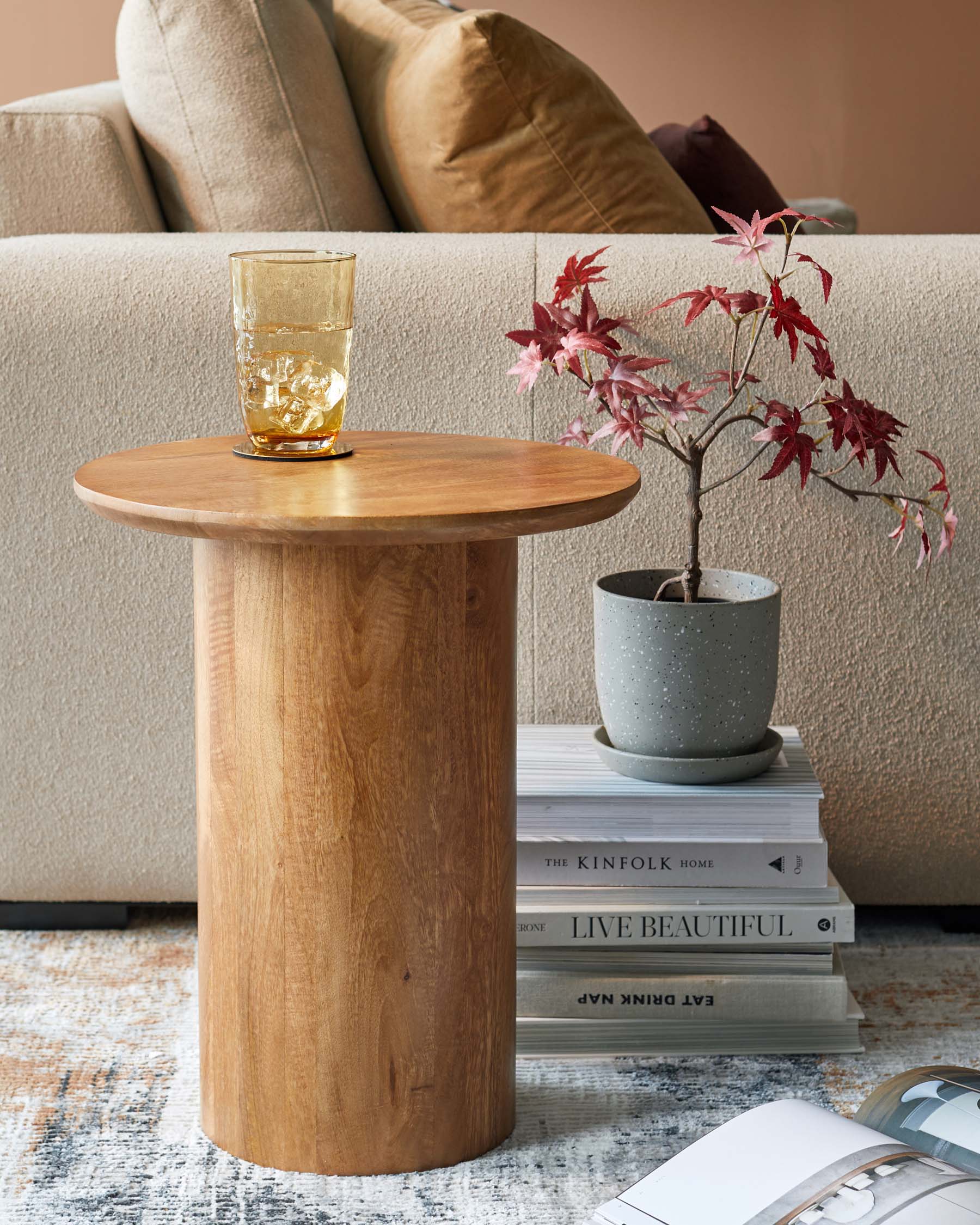 Table d'appoint Cara en bois de manguier clair
