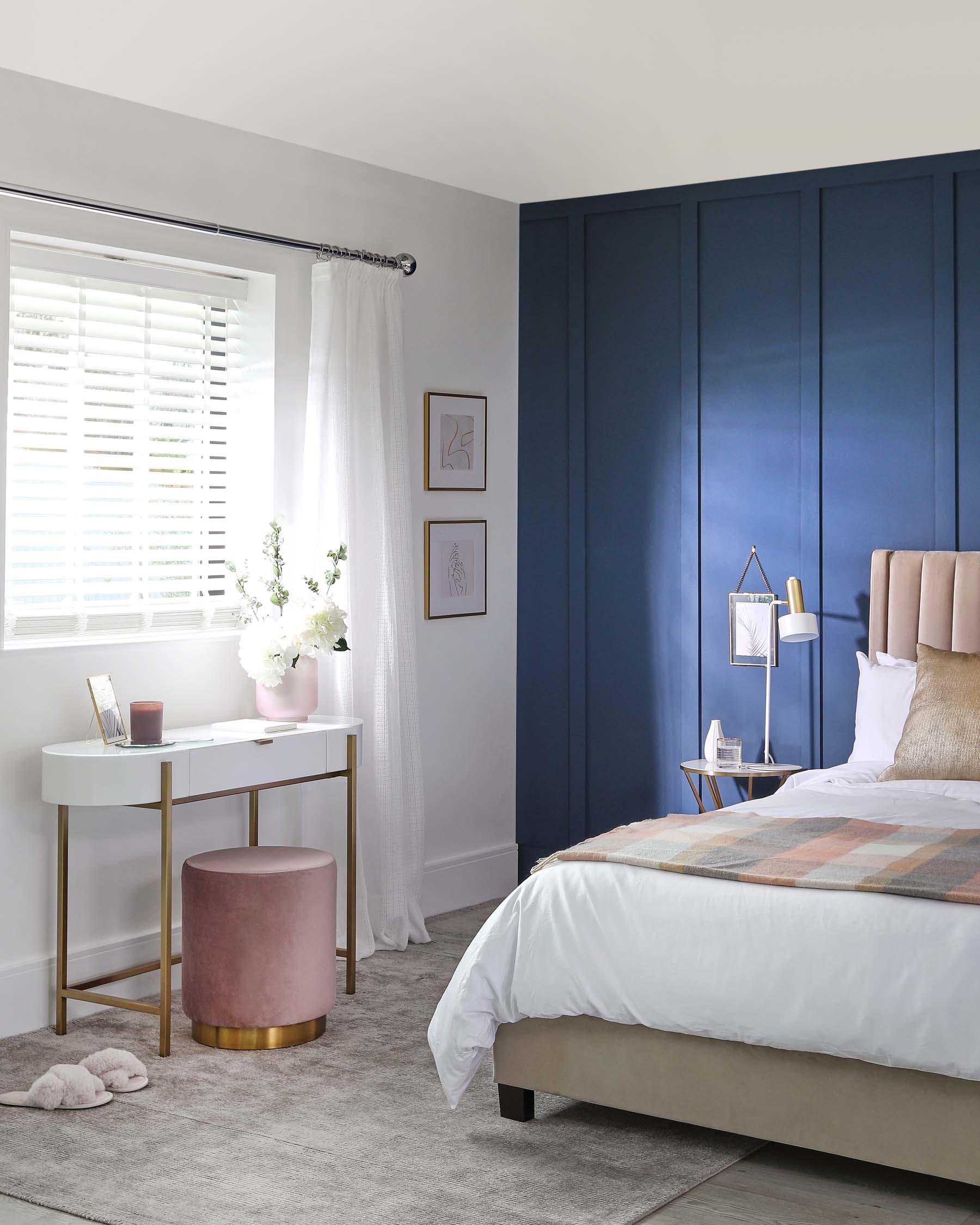 Coiffeuse Carmen White