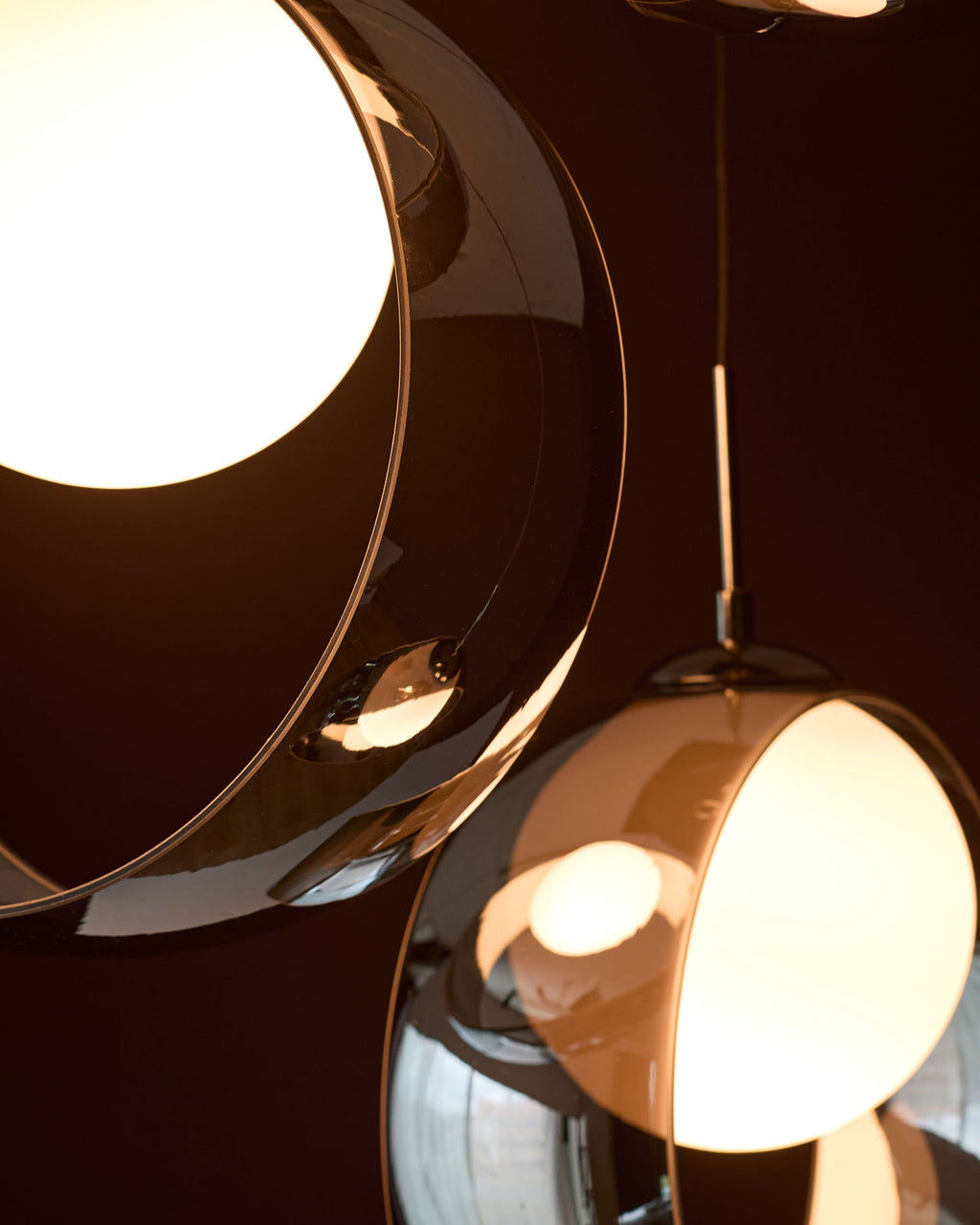 Suspension réglable Chloé en verre chromé argenté avec LED et 4 gouttes