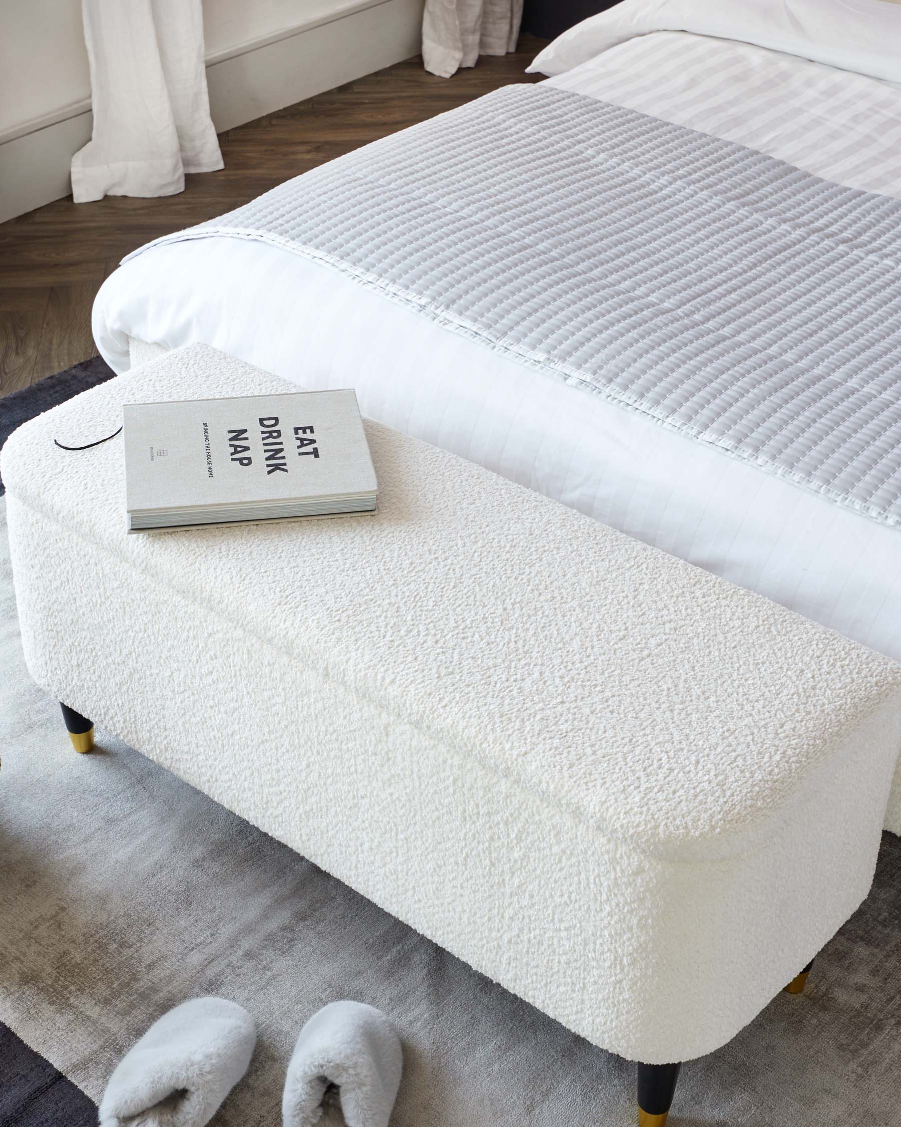 Banc de rangement ottoman Clarence Ivory Boucle