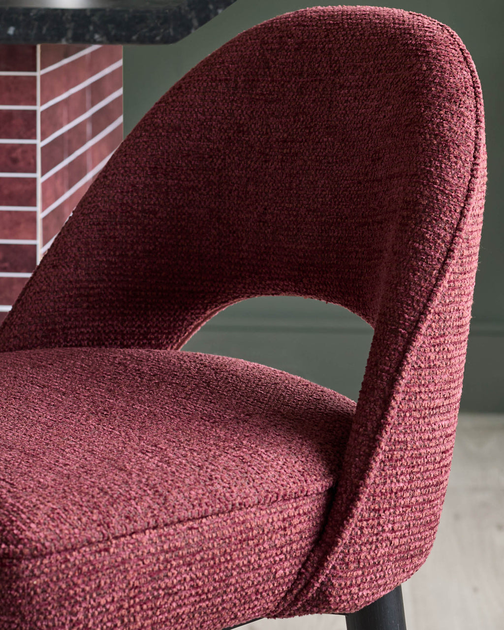 Tabouret de bar en tissu épais rouge trèfle