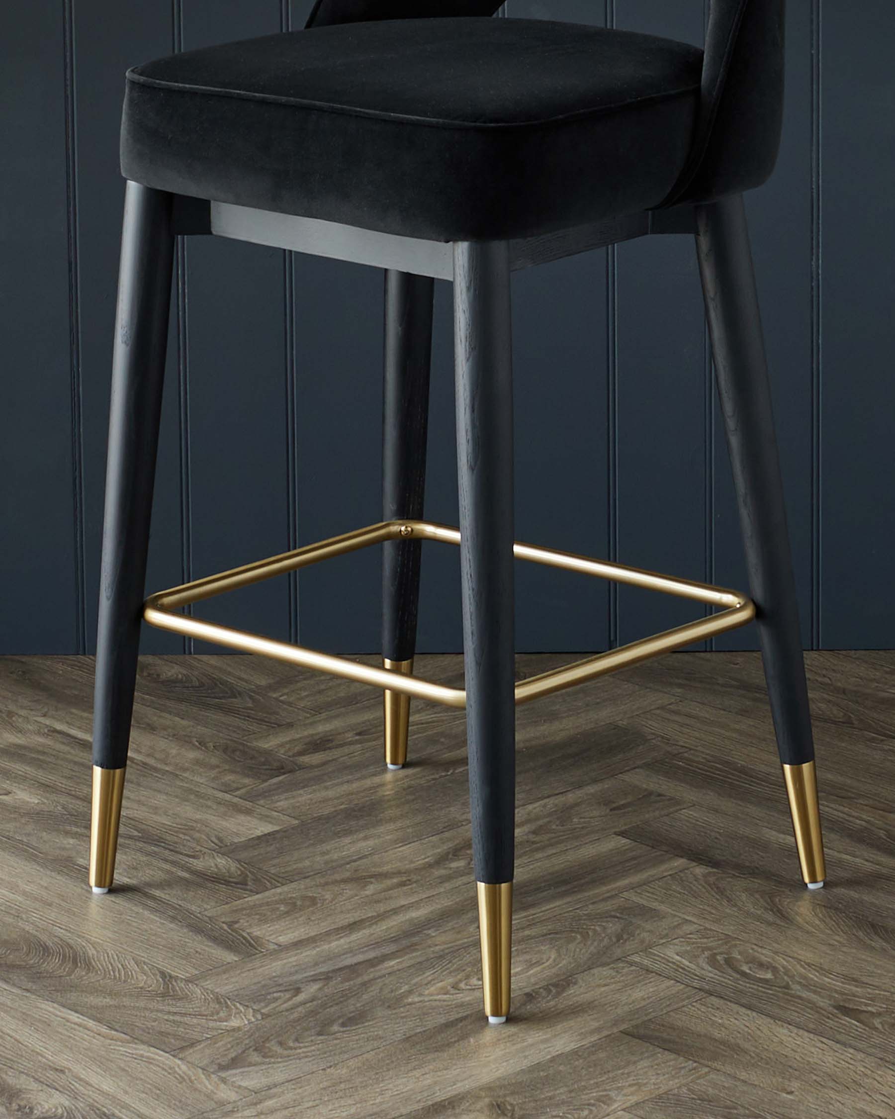 Tabouret de bar Clover en velours noir et laiton