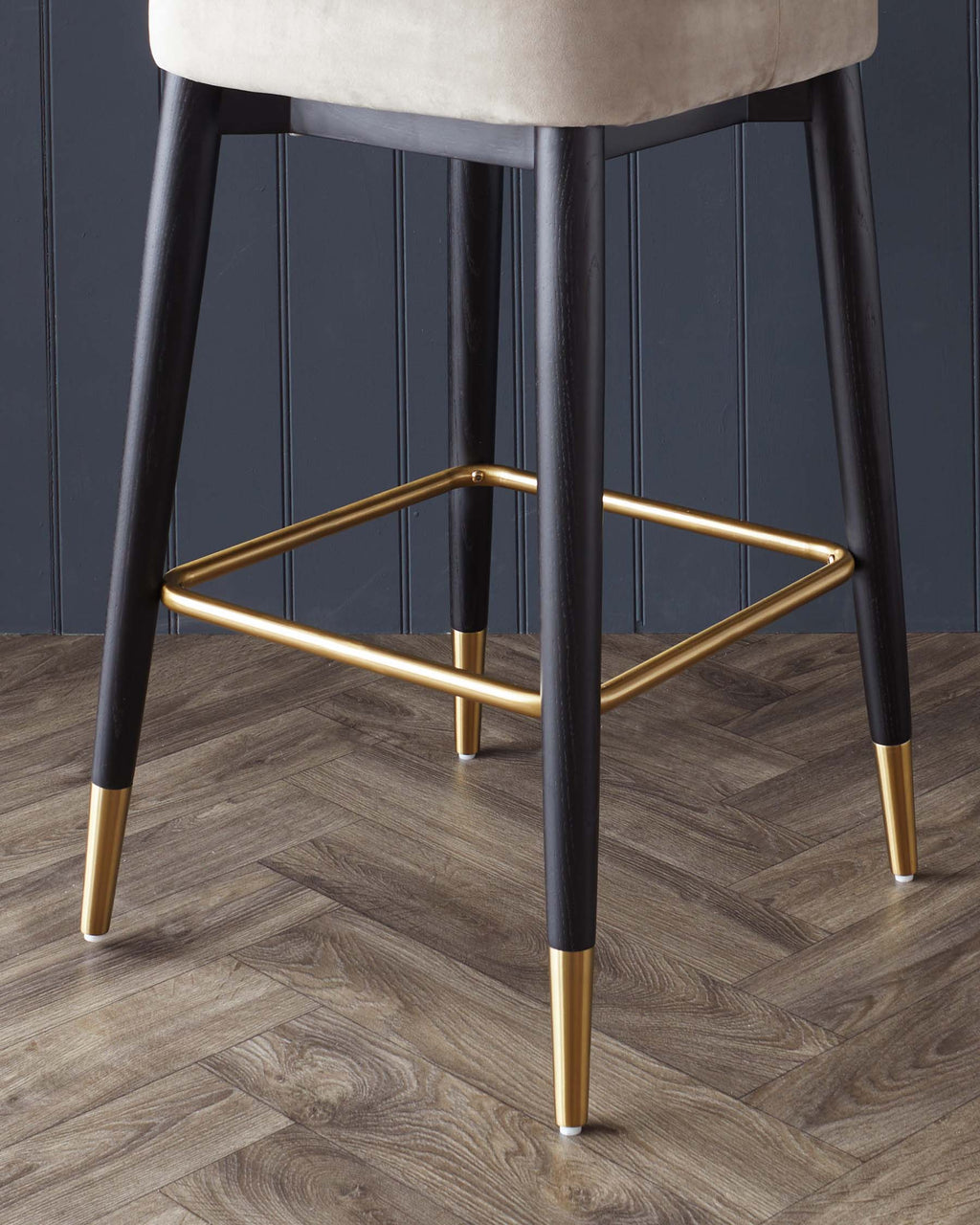 Tabouret de bar sans dossier en velours champagne Clover