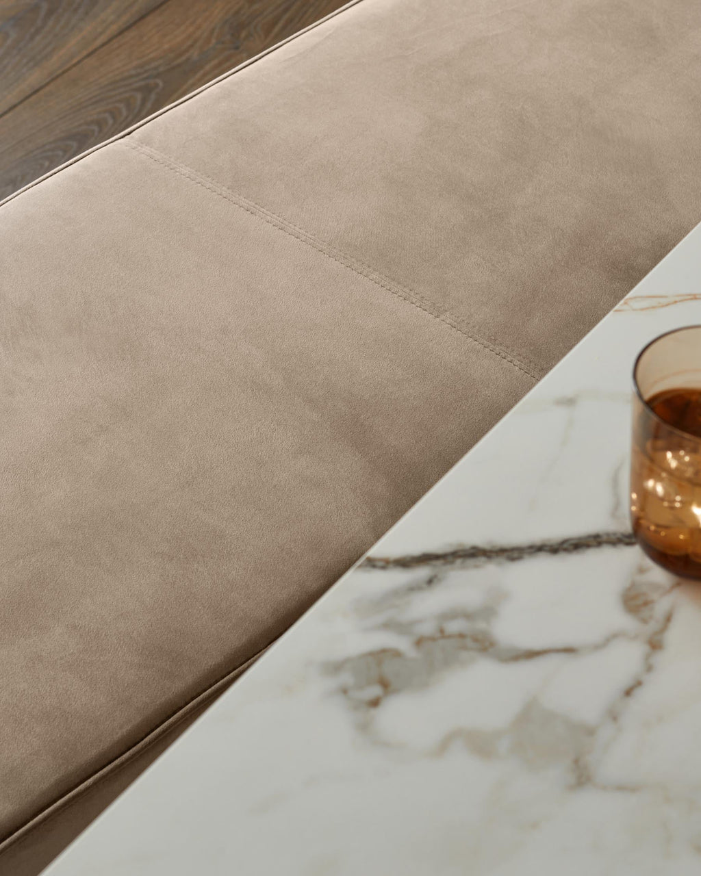 Banc Clover en velours champagne sans dossier