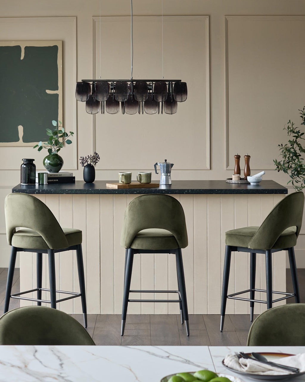Tabouret de bar Clover en velours vert olive