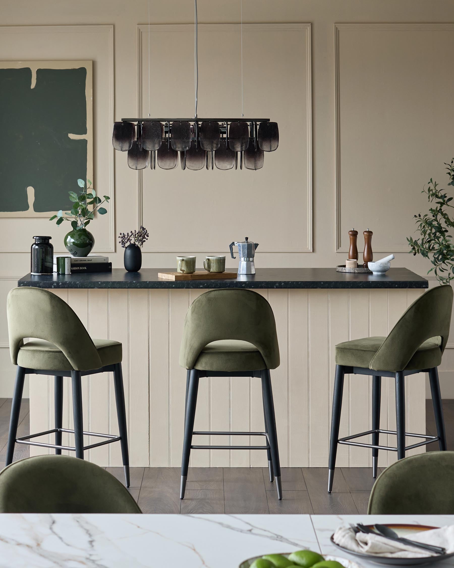 Tabouret de bar Clover en velours vert olive