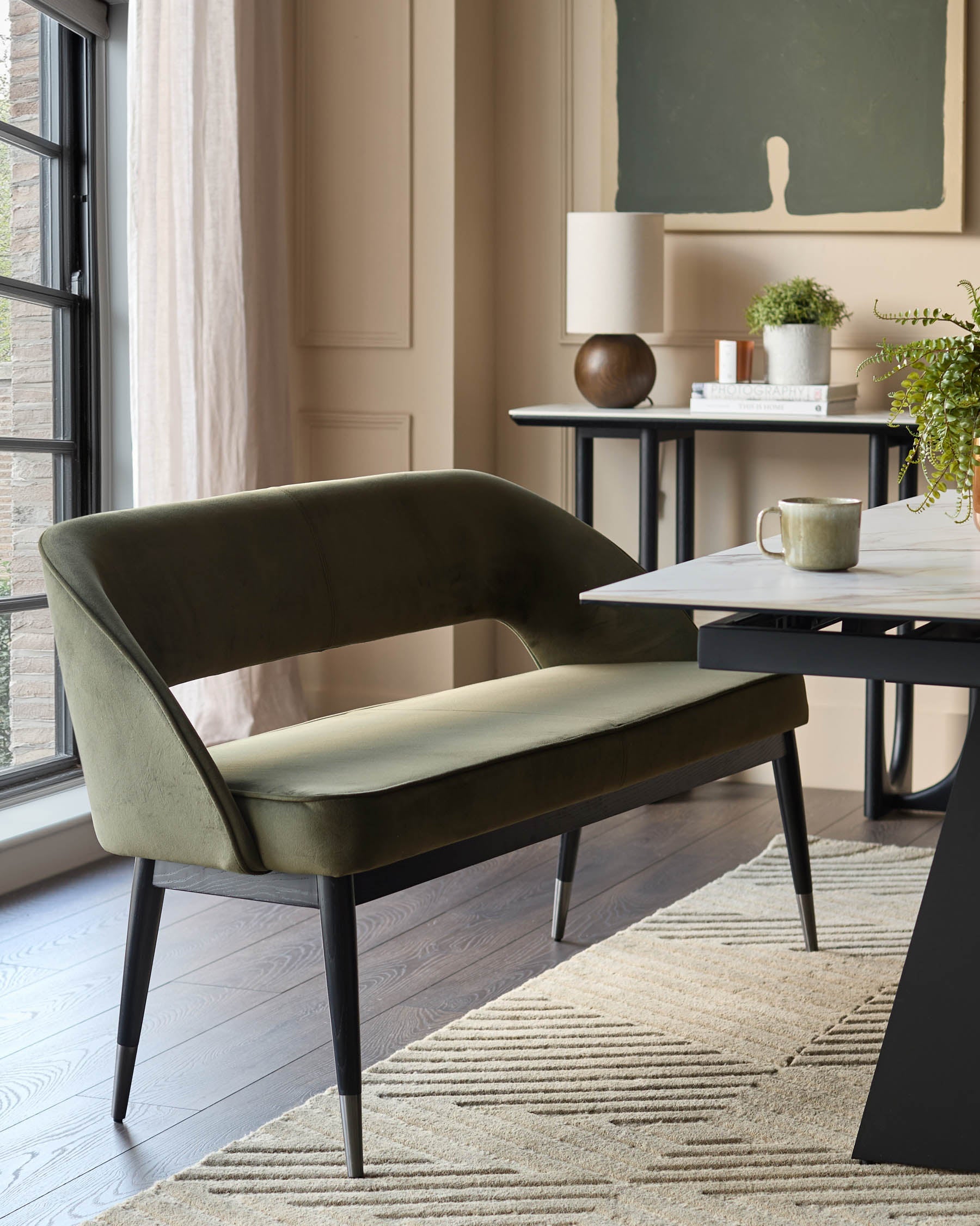 Banc de salle à manger Clover en velours vert olive avec dossier