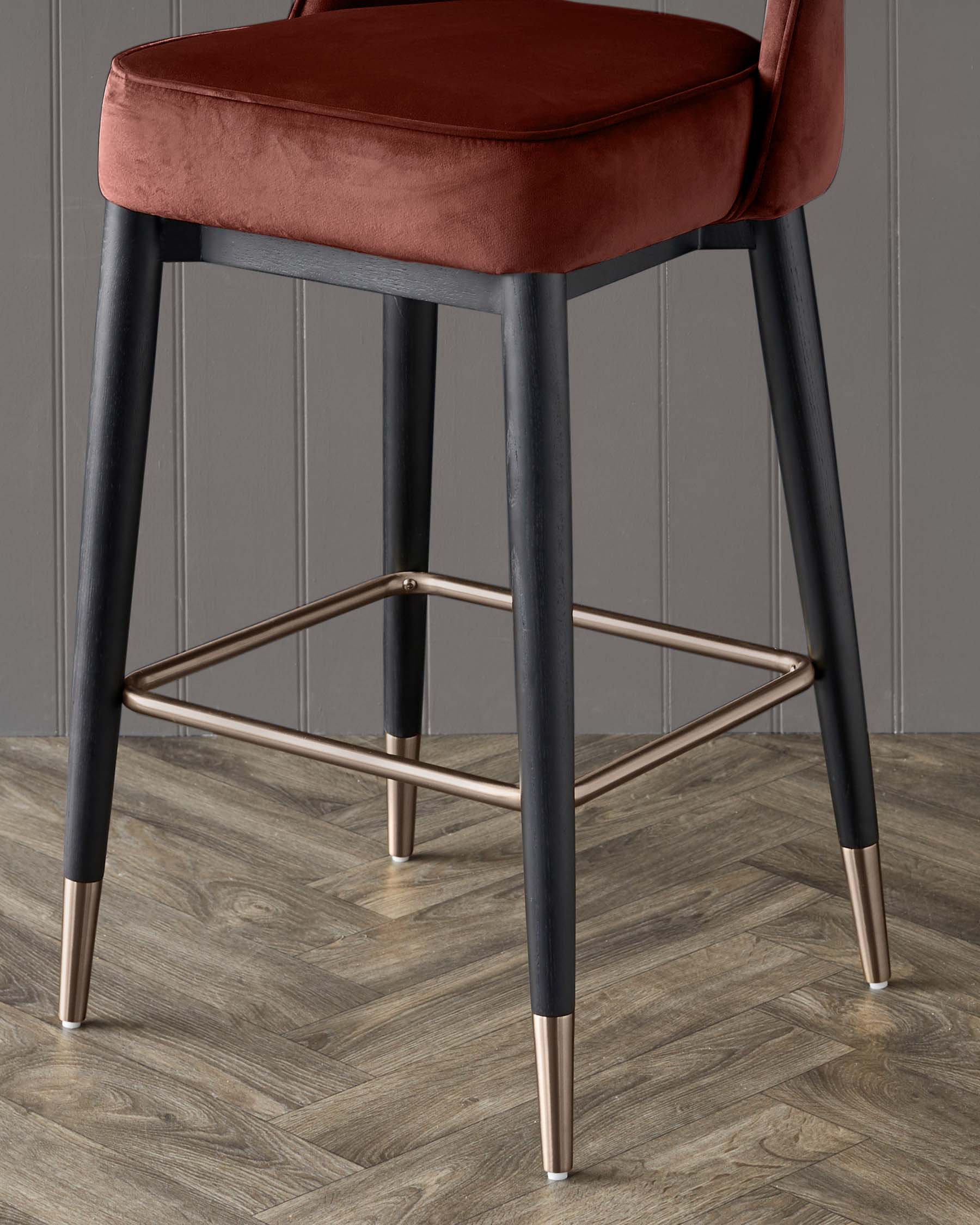 Tabouret de bar en velours rouge caramel Clover