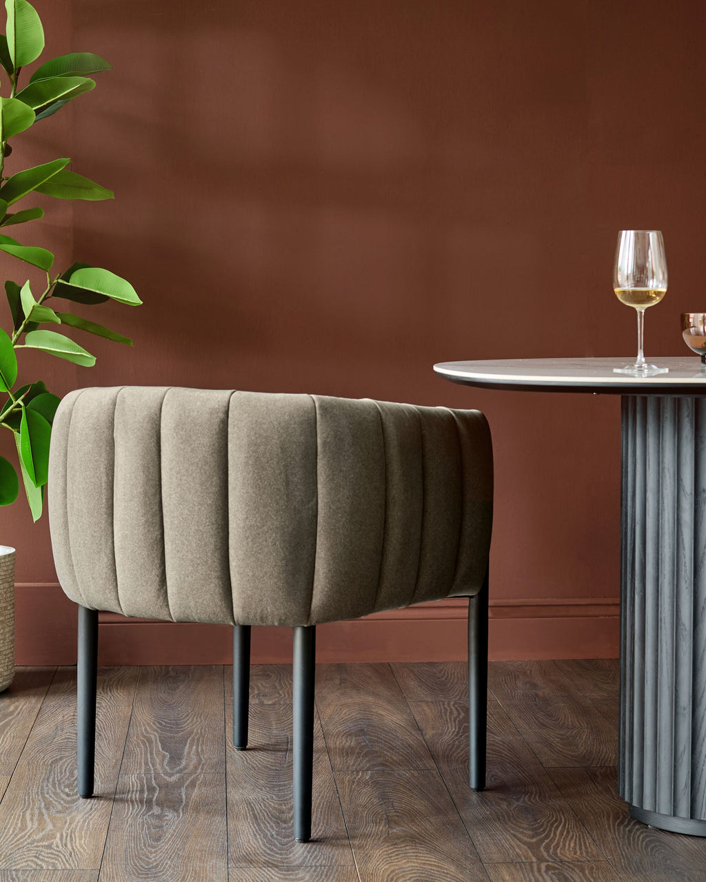 Chaise de salle à manger en tissu moka Cole