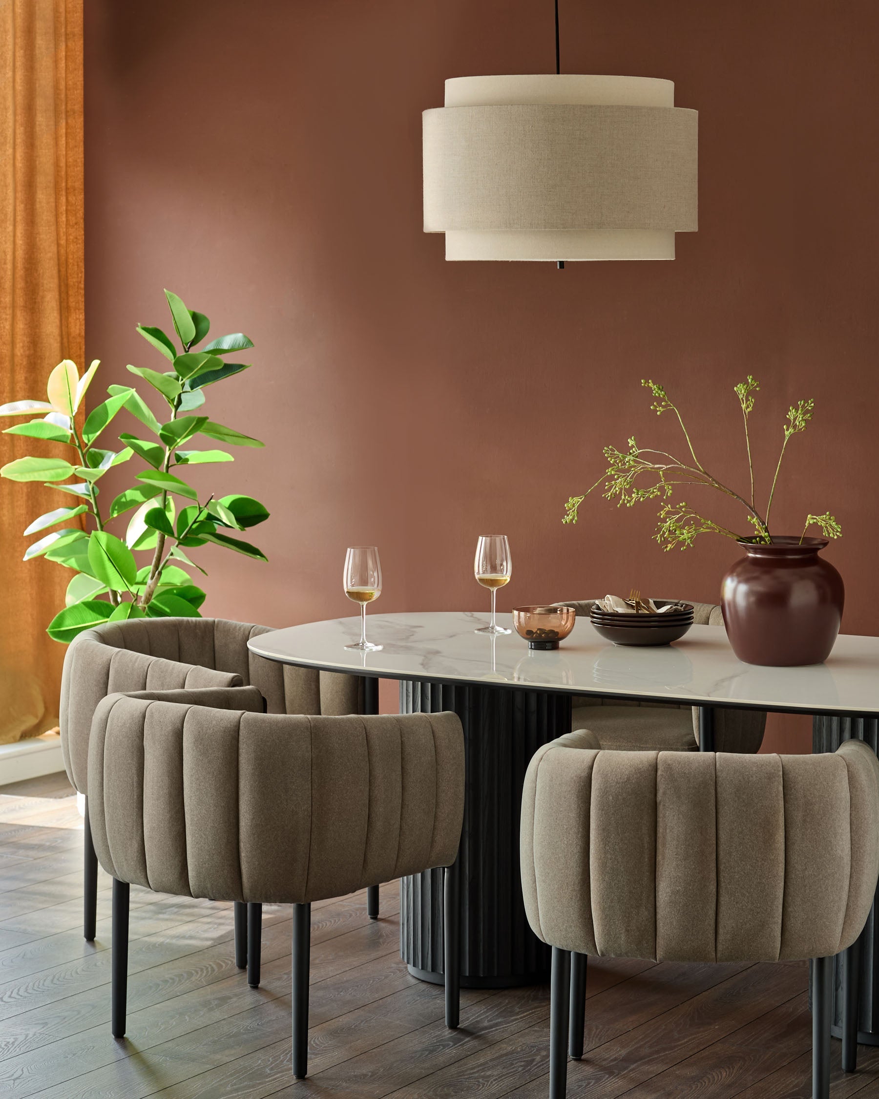 Chaise de salle à manger en tissu moka Cole