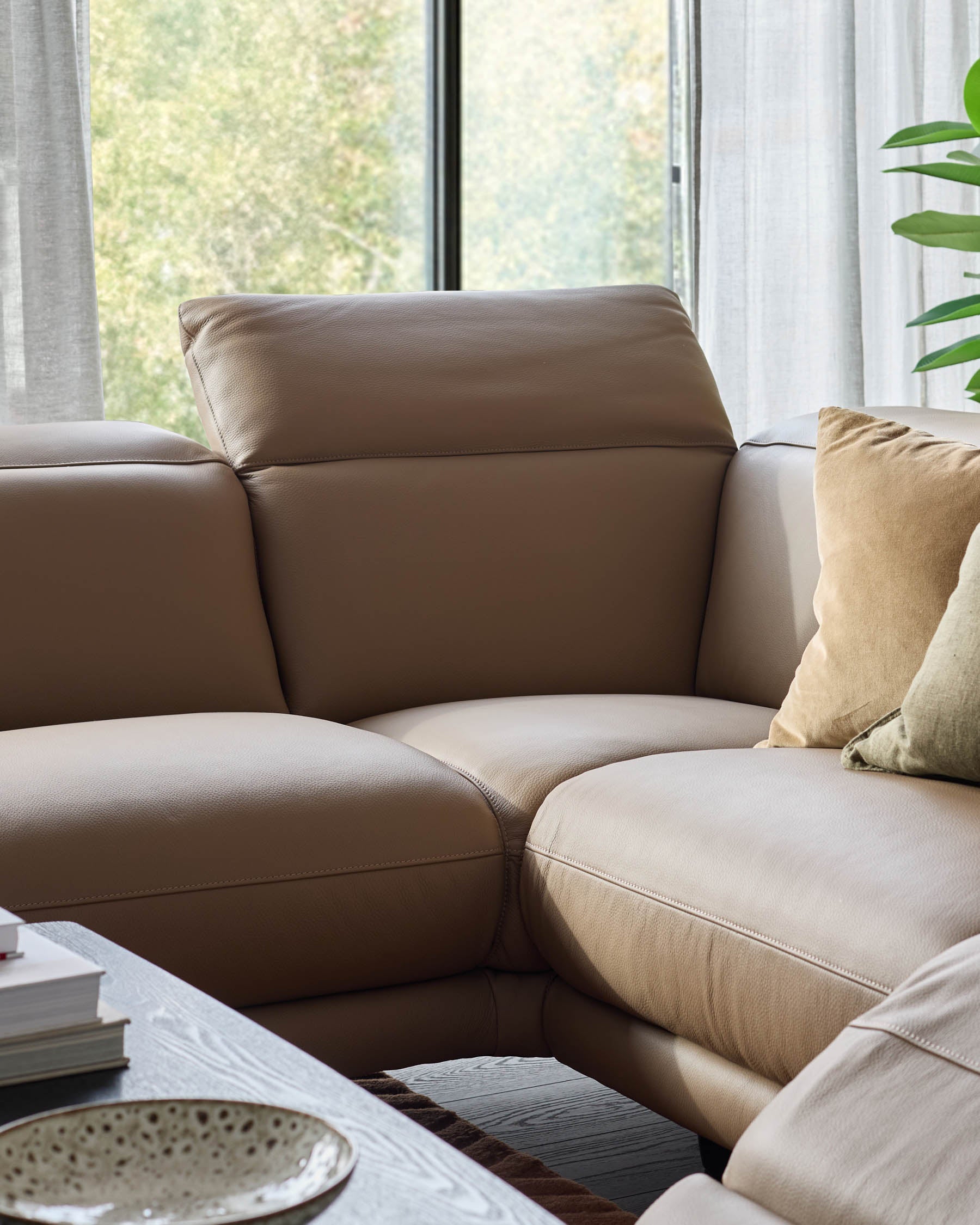 Canapé d'angle gauche en cuir naturel Connor