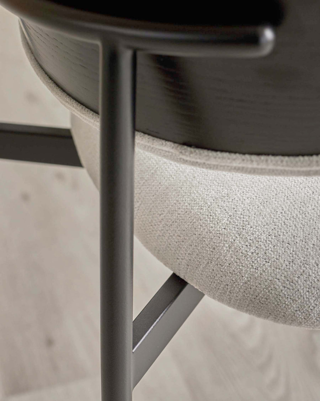 Chaise de salle à manger en chenille crème Cree