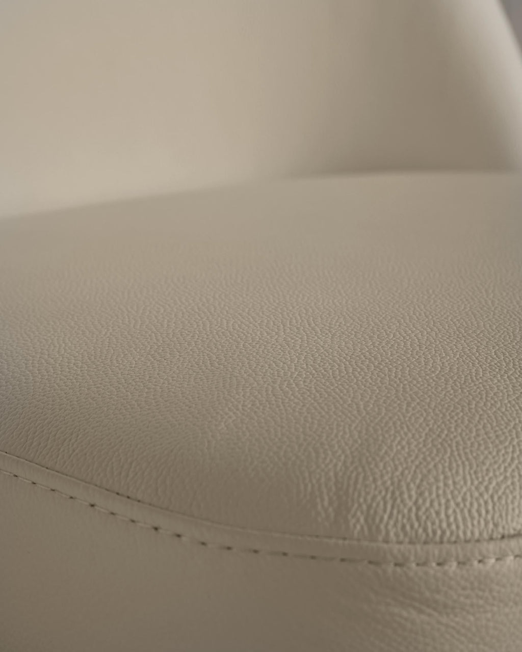 Chaise de salle à manger Deco en cuir naturel