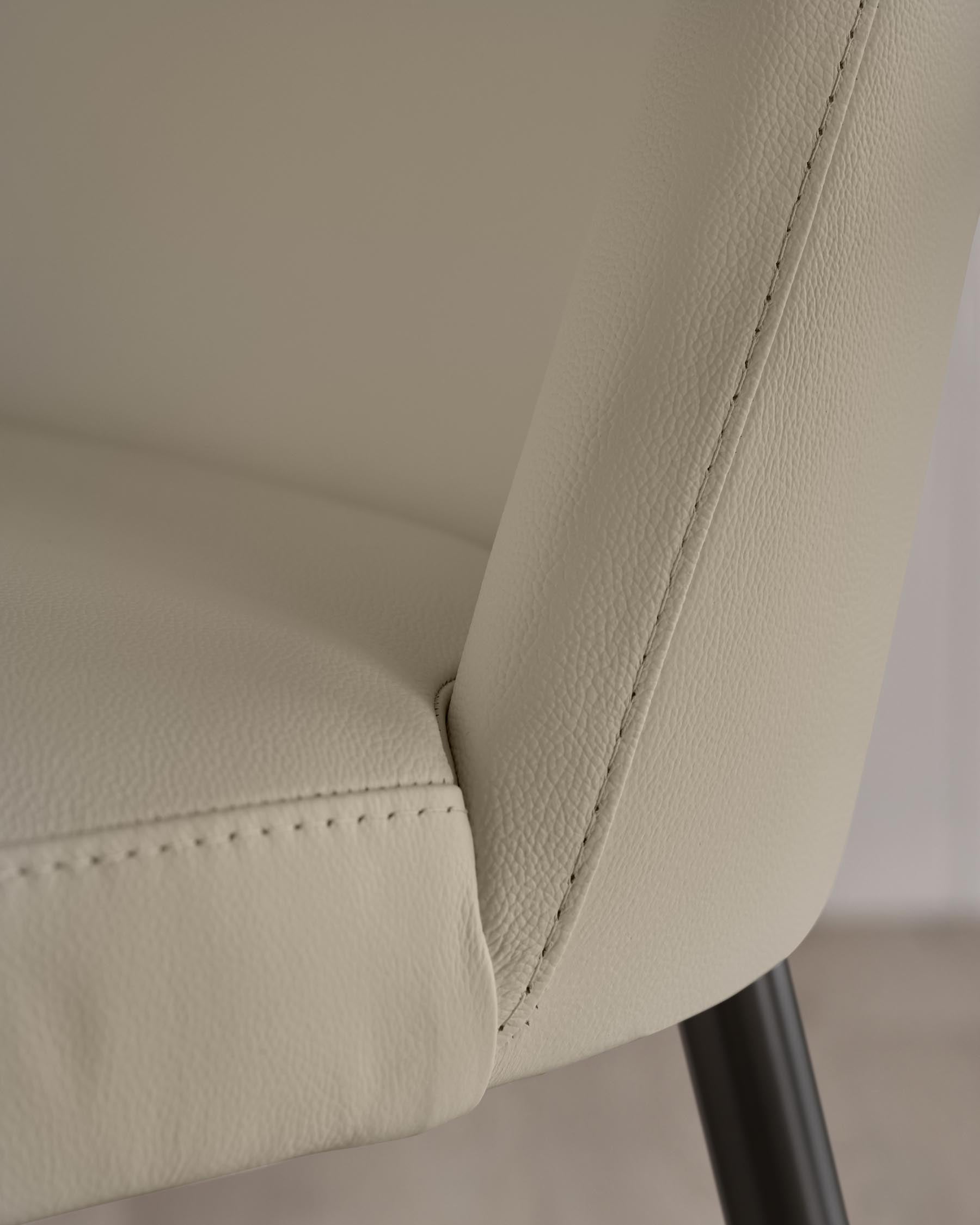 Chaise de salle à manger Deco en cuir naturel