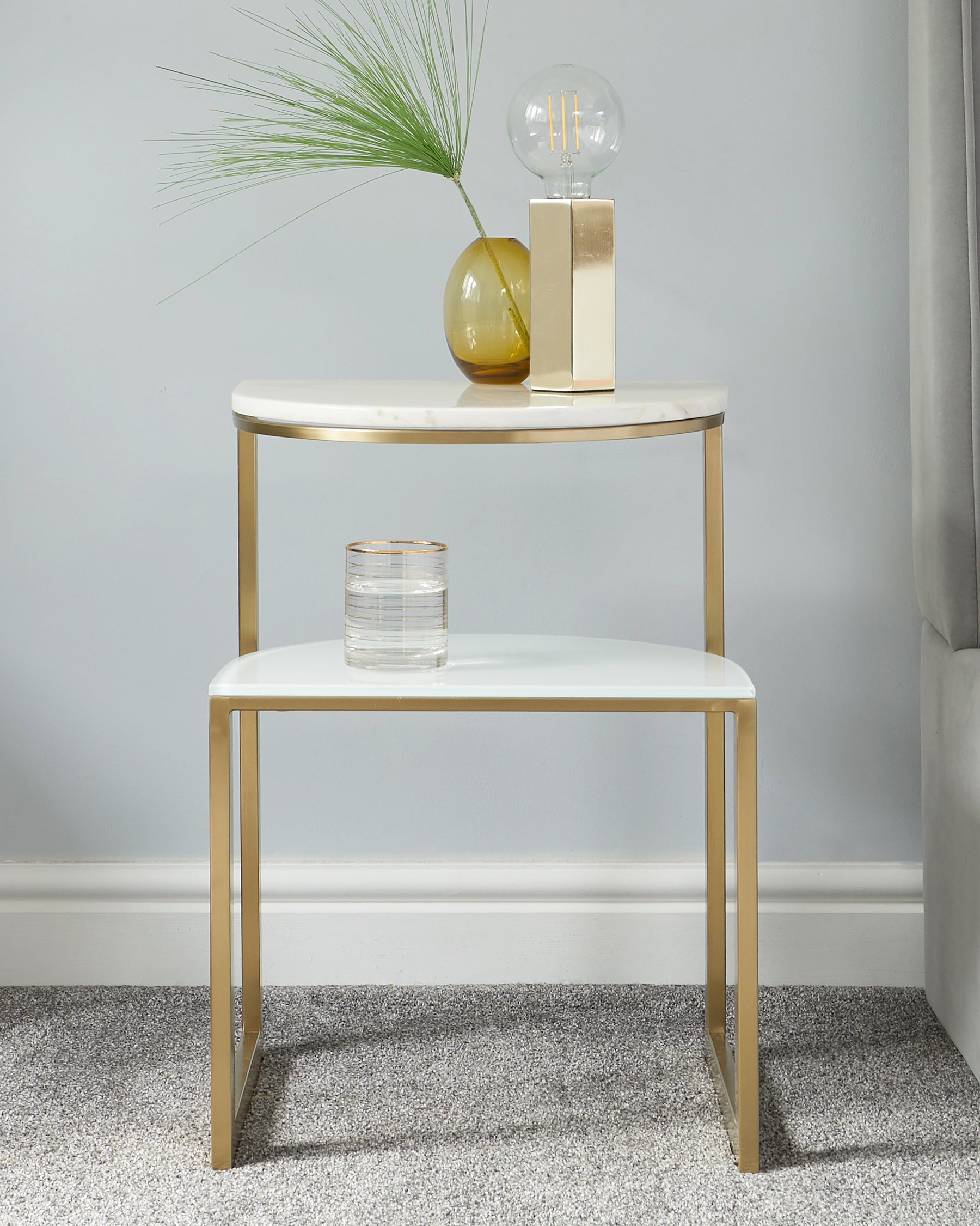 Table d'appoint en marbre blanc Demi