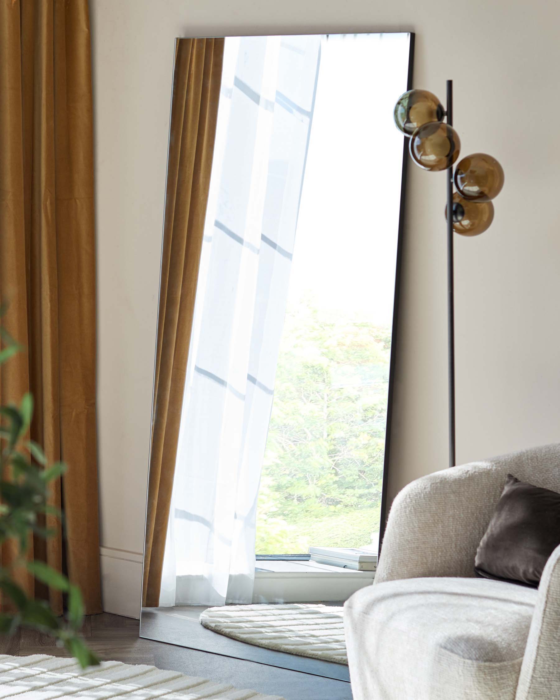 Miroir sur pied Devin grand format, noir