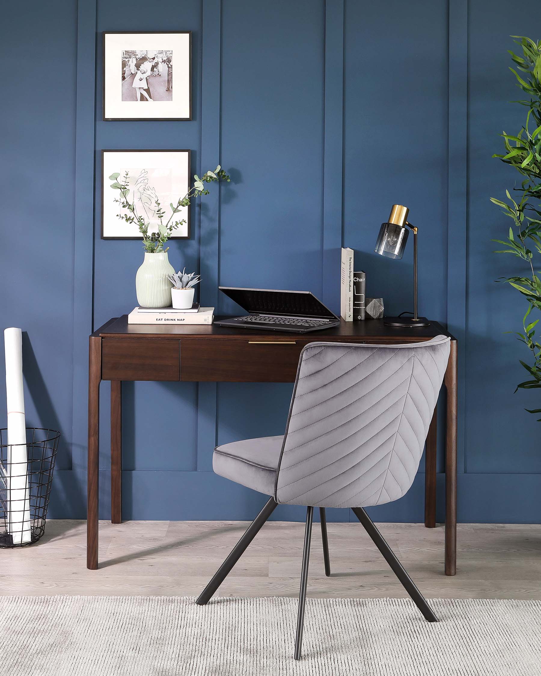 Fauteuil pivotant Serena en velours gris foncé